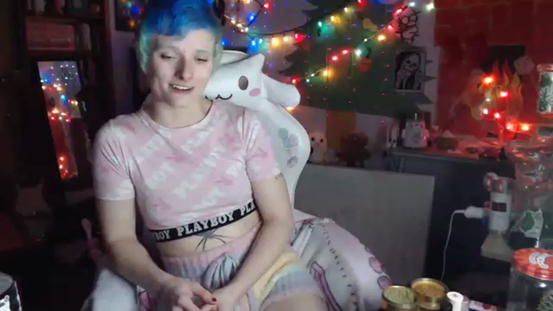 Gallery image thumbnail from El_Dragon69's myfreecams stream on, 12/30/2022, 14:30 image 11 of 20