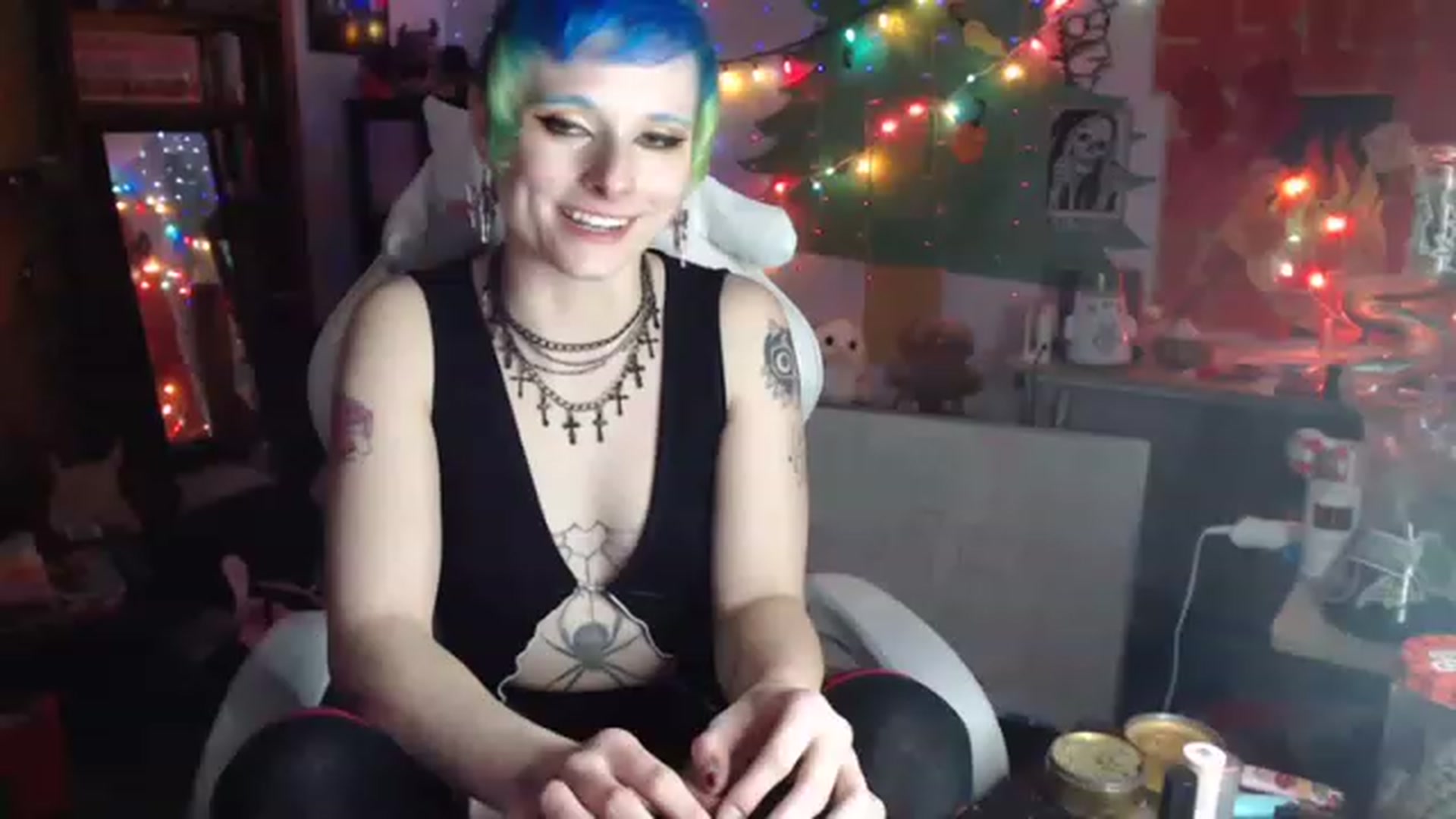 Gallery image thumbnail from El_Dragon69's myfreecams stream on, 01/01/2023, 12:08 image 9 of 20