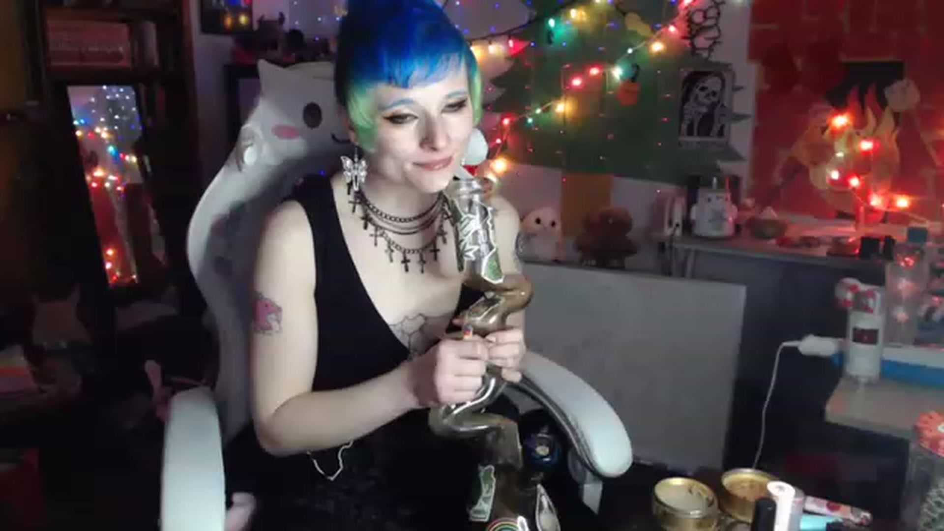 Gallery image thumbnail from El_Dragon69's myfreecams stream on, 01/01/2023, 12:08 image 5 of 20
