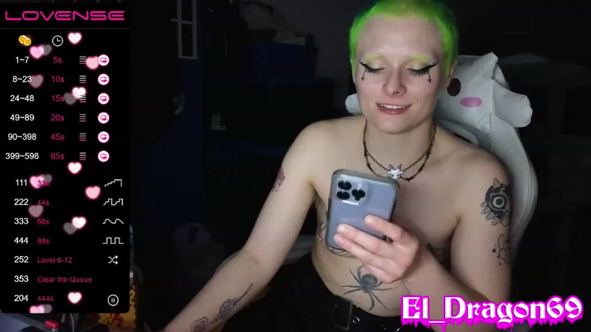 Gallery image thumbnail from El_Dragon69's myfreecams stream on, 05/07/2023, 12:36 image 16 of 20