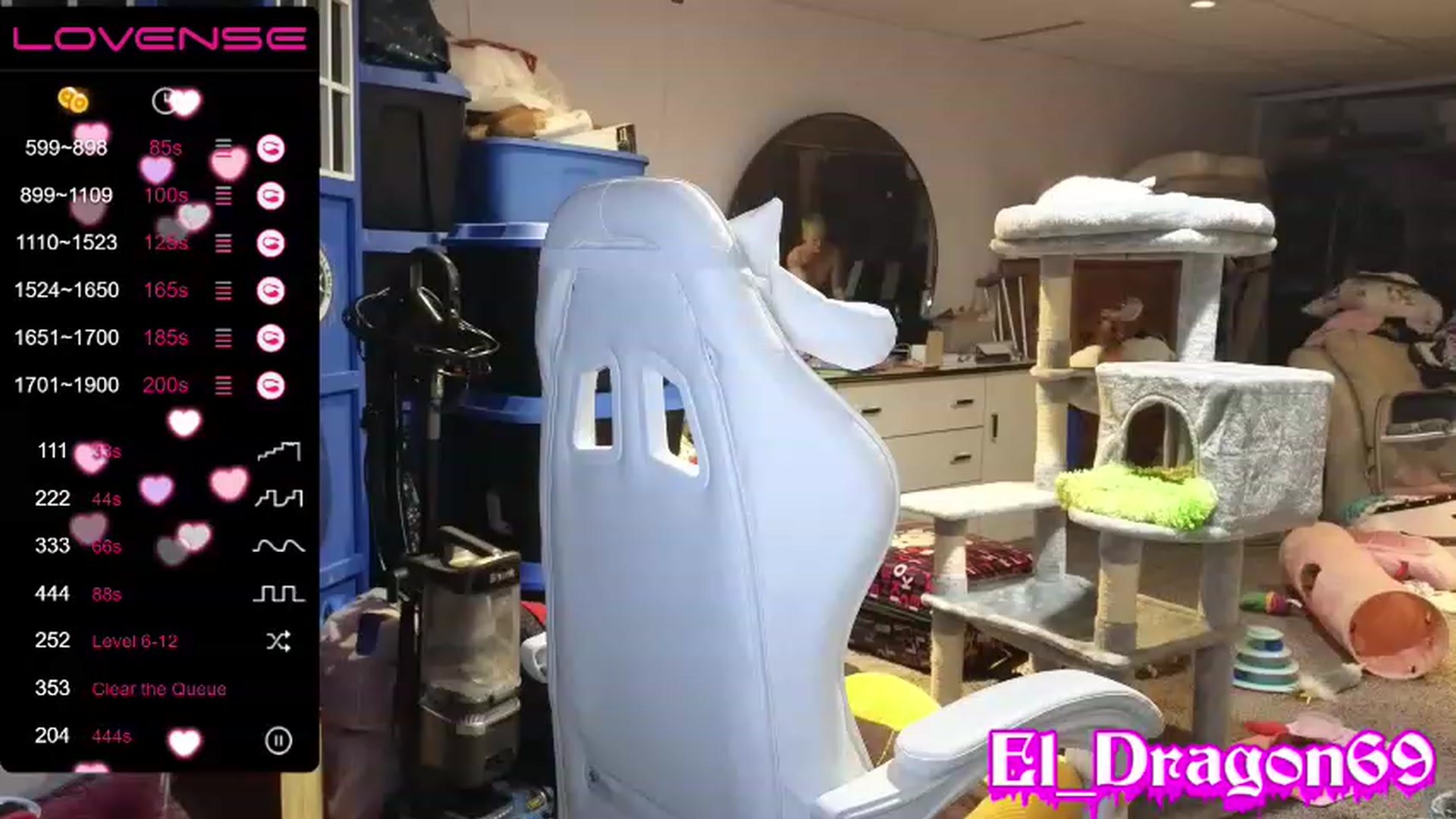 Gallery image thumbnail from El_Dragon69's myfreecams stream on, 05/16/2023, 09:30 image 3 of 20