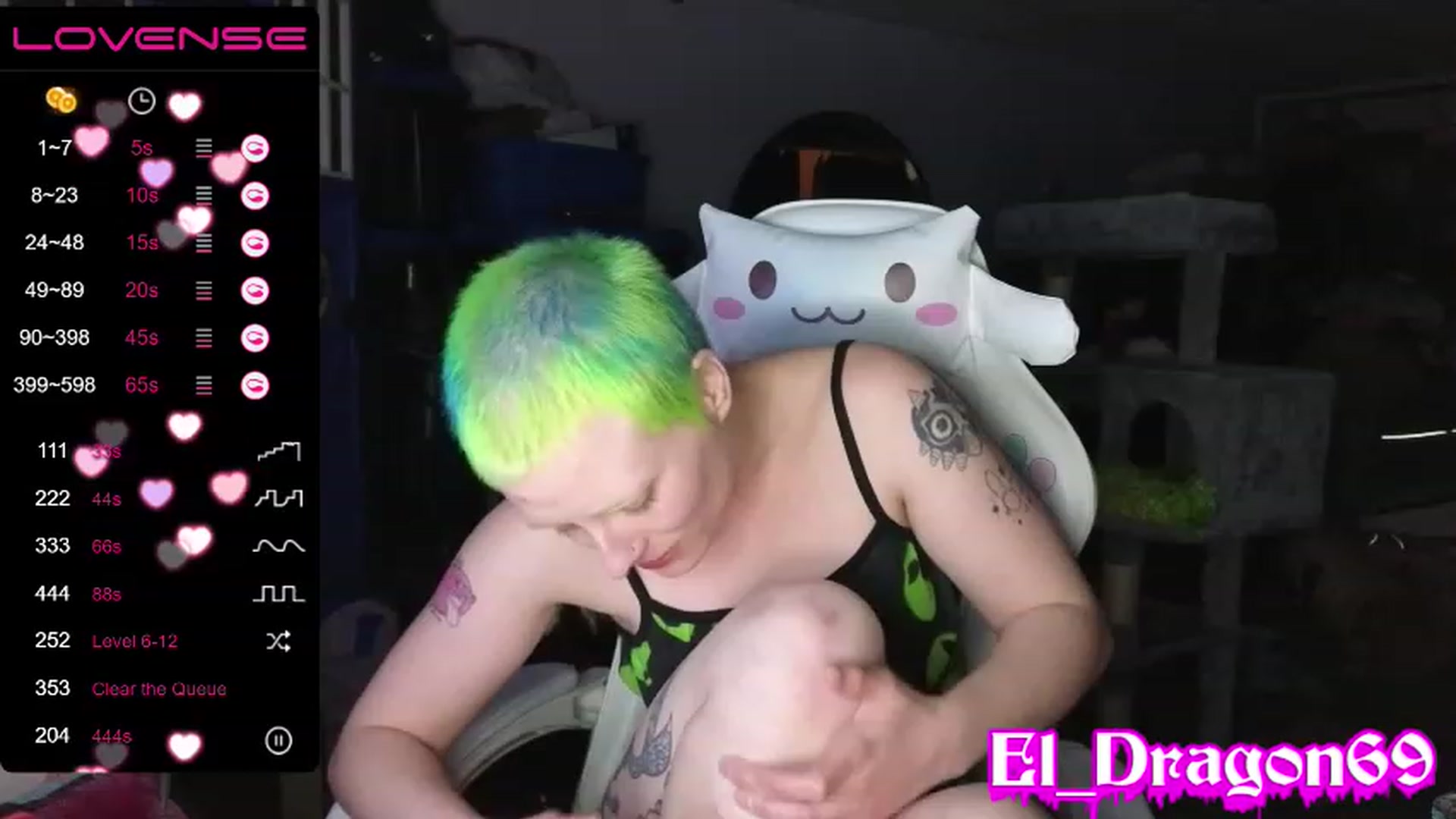 Gallery image thumbnail from El_Dragon69's myfreecams stream on, 05/16/2023, 09:30 image 9 of 20