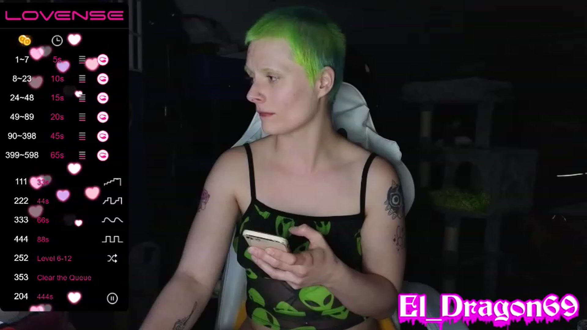 Gallery image thumbnail from El_Dragon69's myfreecams stream on, 05/16/2023, 09:30 image 12 of 20