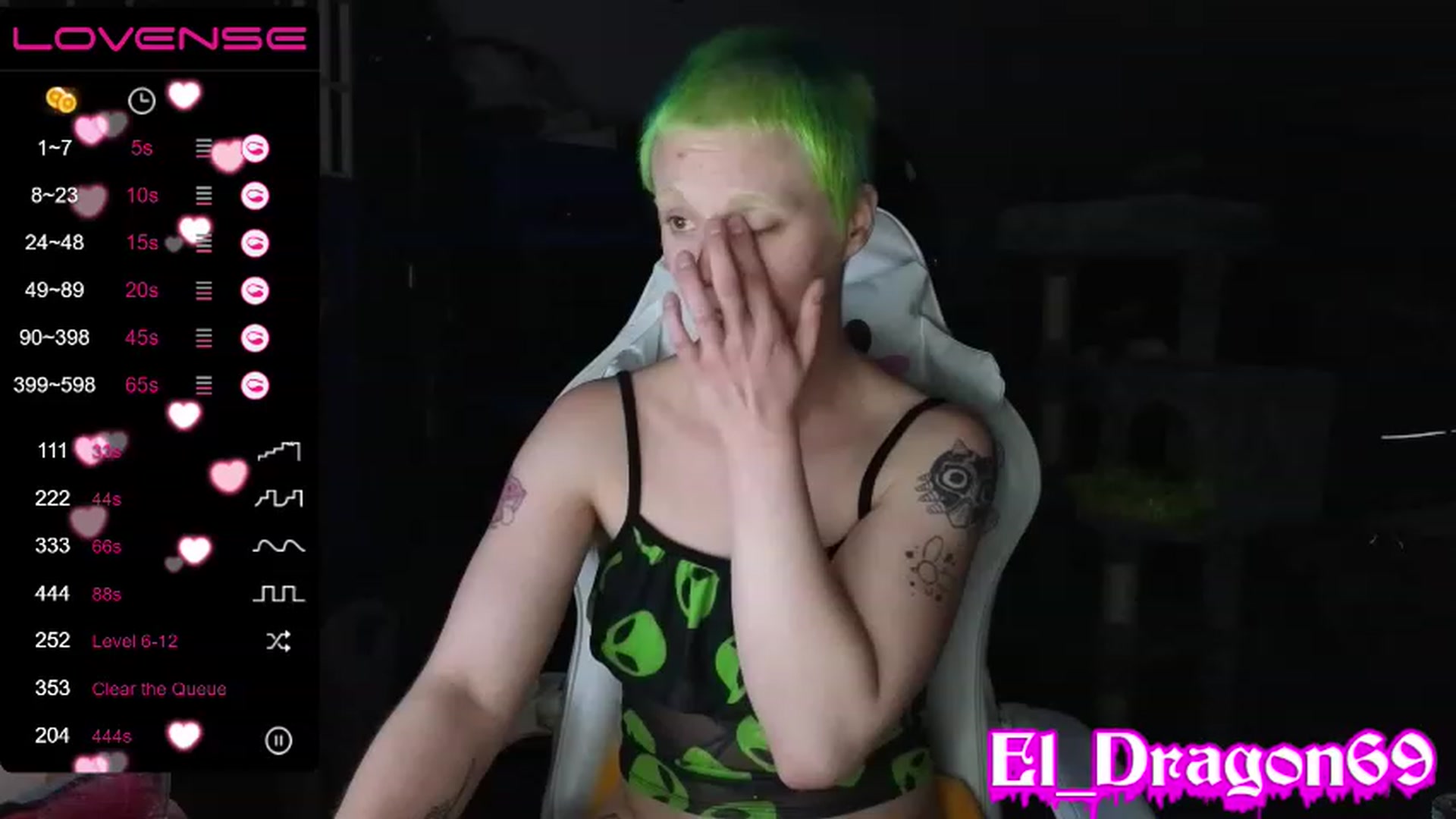 Gallery image thumbnail from El_Dragon69's myfreecams stream on, 05/16/2023, 09:30 image 13 of 20