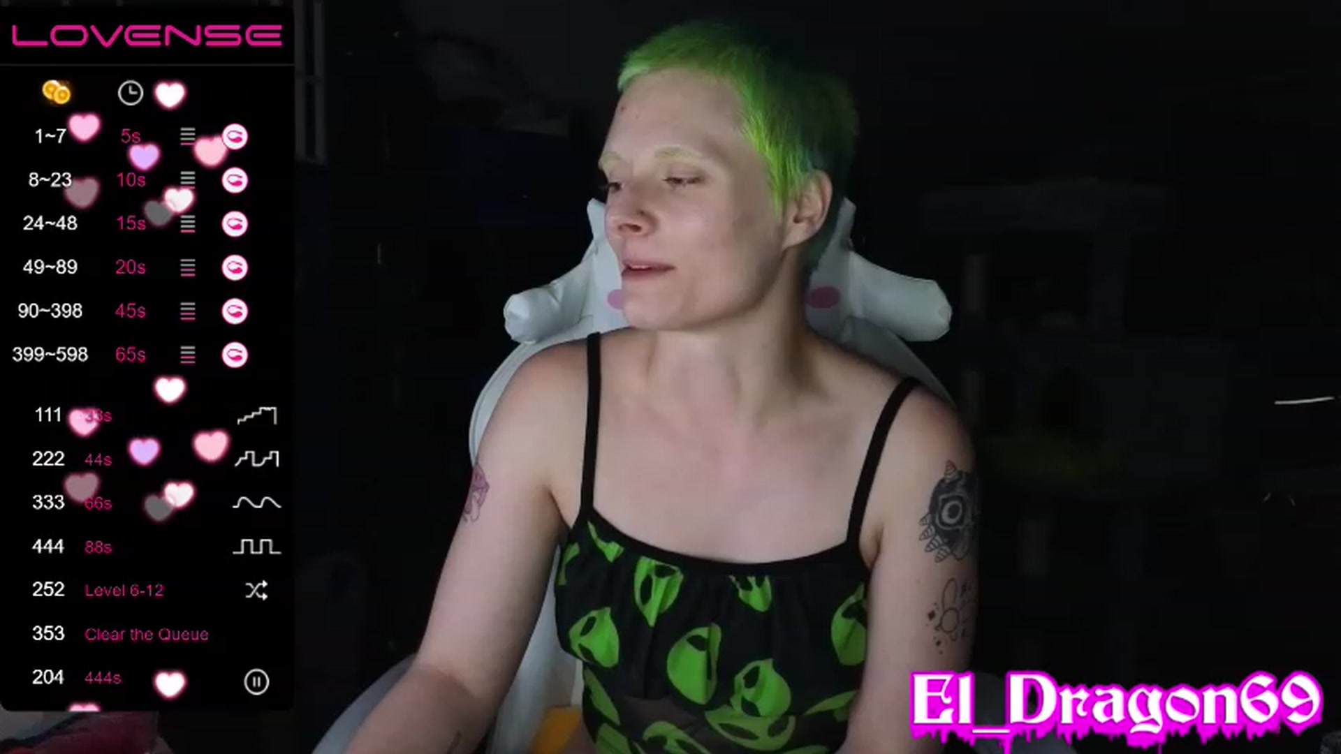 Gallery image thumbnail from El_Dragon69's myfreecams stream on, 05/16/2023, 09:30 image 18 of 20