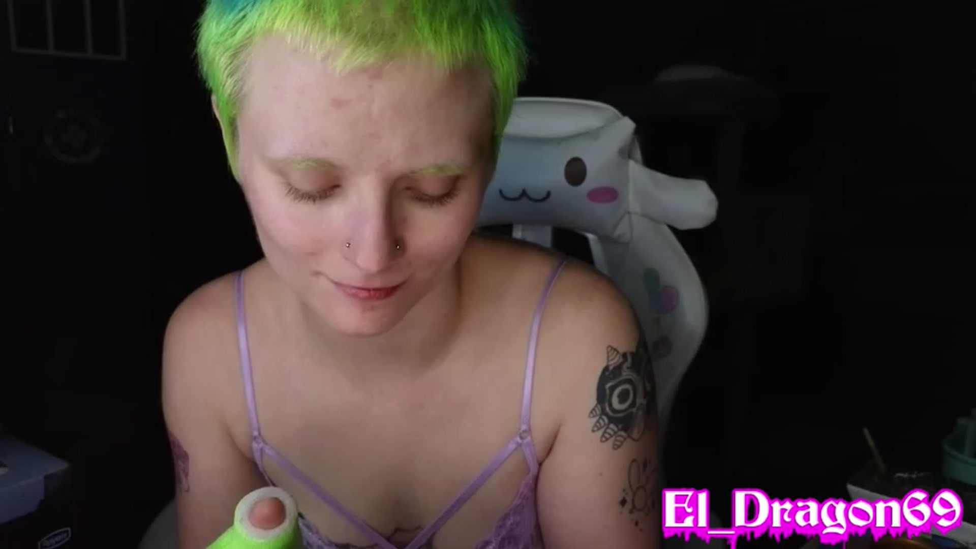 Gallery image thumbnail from El_Dragon69's myfreecams stream on, 05/23/2023, 08:43 image 18 of 20