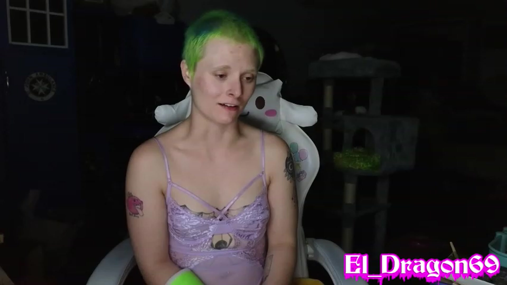 Gallery image thumbnail from El_Dragon69's myfreecams stream on, 05/23/2023, 08:43 image 1 of 20