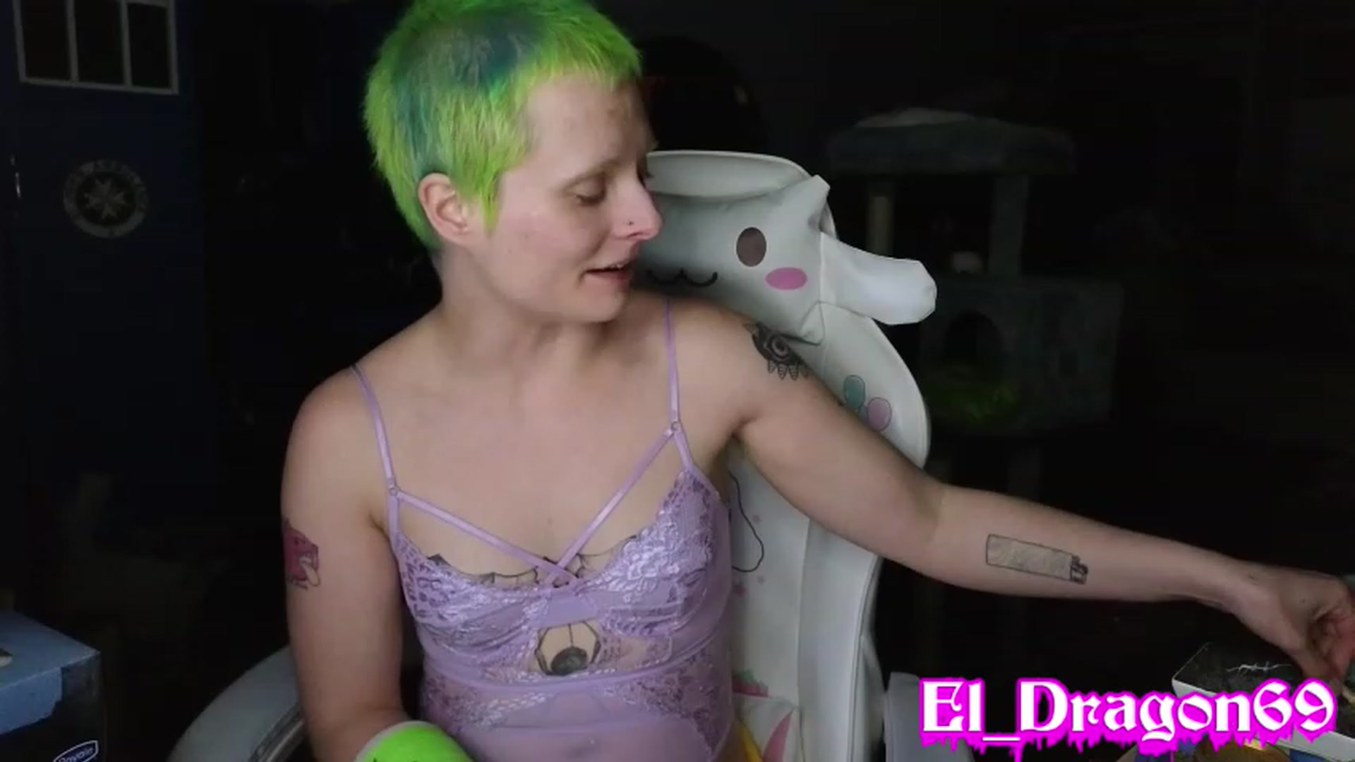 Gallery image thumbnail from El_Dragon69's myfreecams stream on, 05/23/2023, 08:43 image 11 of 20
