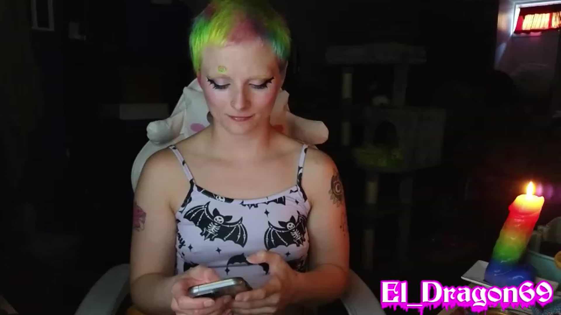 Gallery image thumbnail from El_Dragon69's myfreecams stream on, 06/10/2023, 14:05 image 11 of 20
