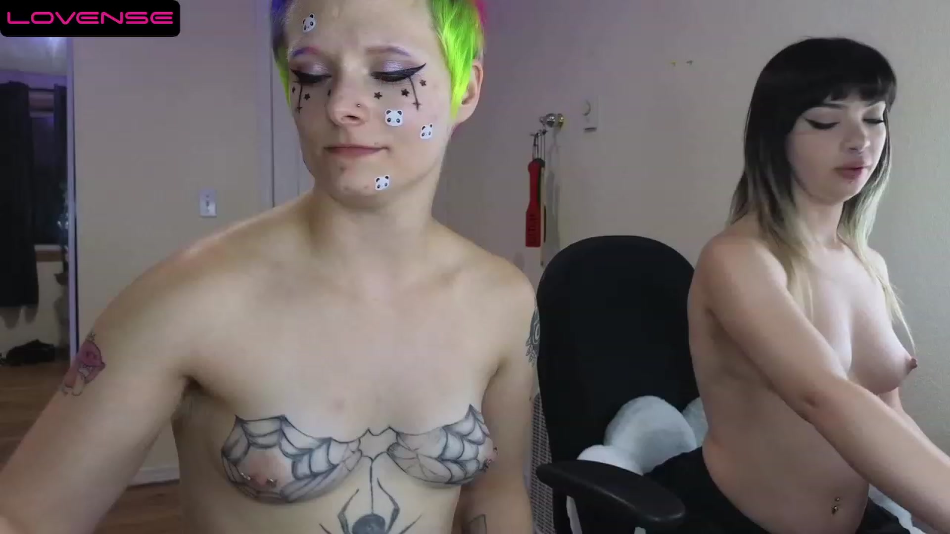 Gallery image thumbnail from El_Dragon69's myfreecams stream on, 07/02/2023, 09:19 image 16 of 20