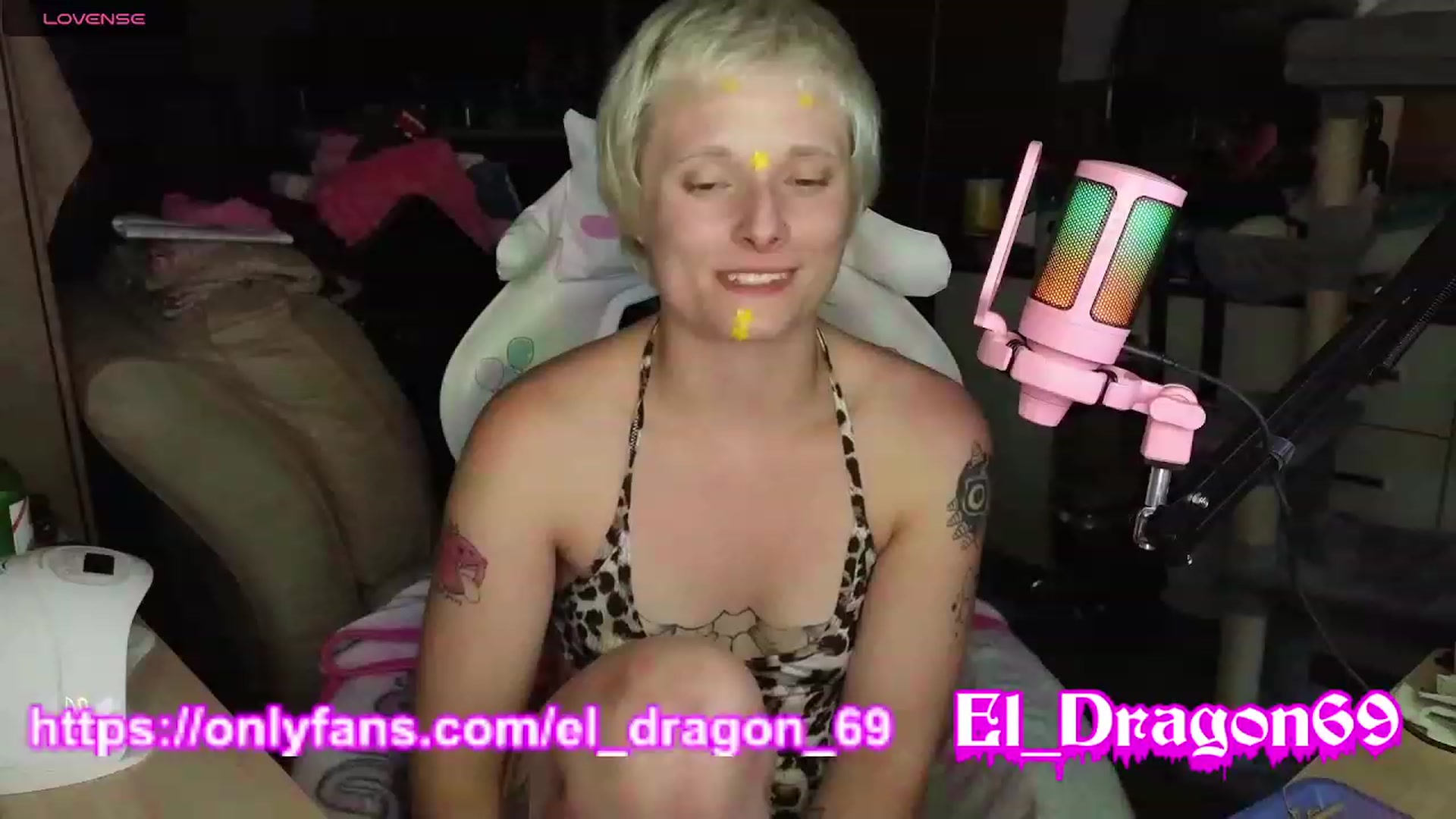Gallery image thumbnail from El_Dragon69's myfreecams stream on, 08/27/2023, 13:07 image 14 of 20