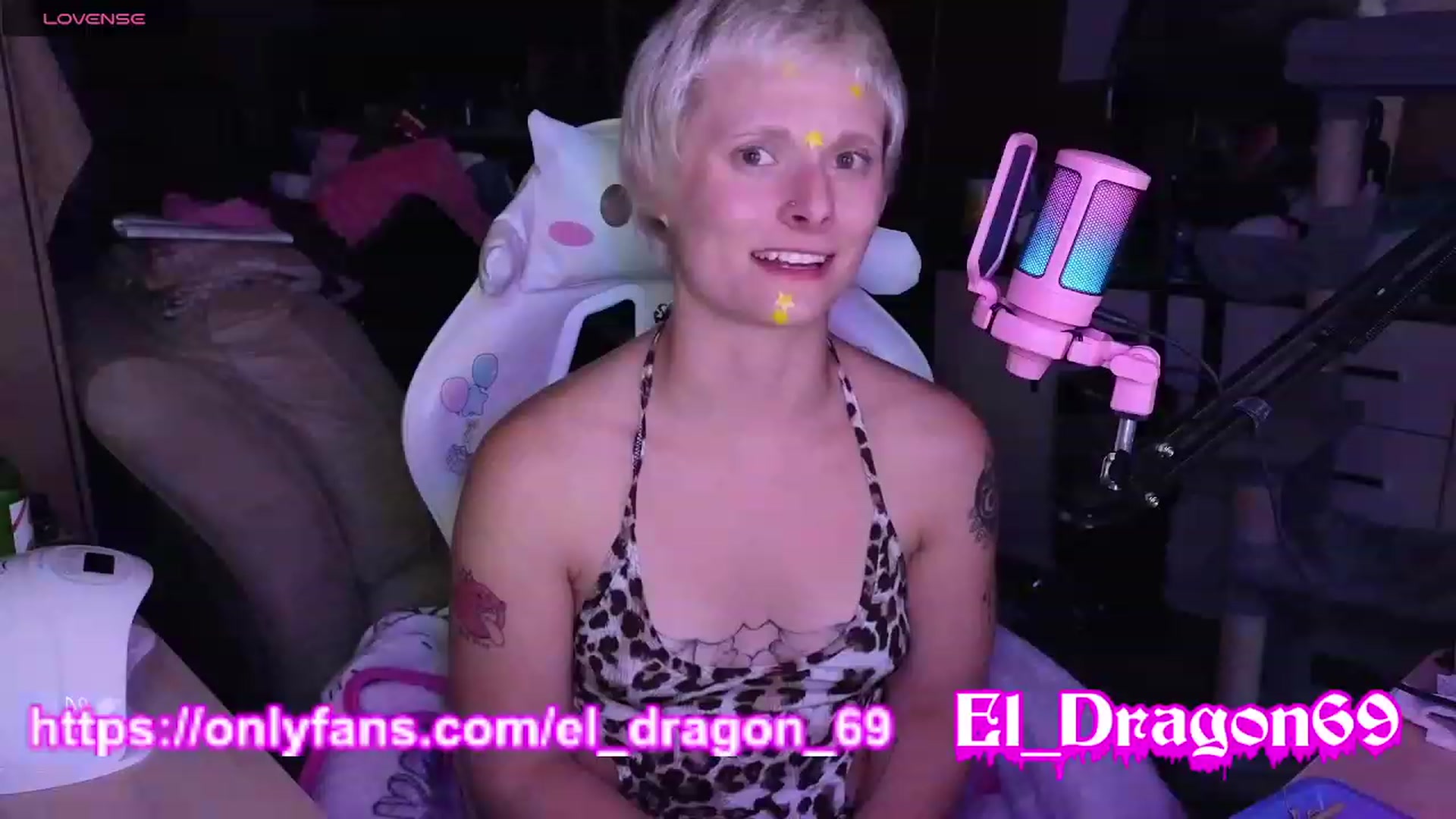 Gallery image thumbnail from El_Dragon69's myfreecams stream on, 08/27/2023, 13:07 image 9 of 20