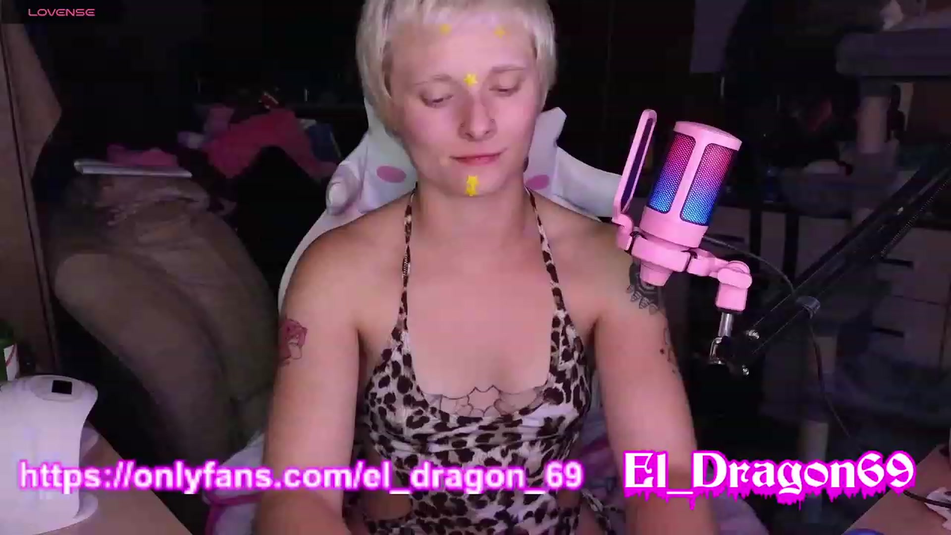 Gallery image thumbnail from El_Dragon69's myfreecams stream on, 08/27/2023, 13:07 image 17 of 20