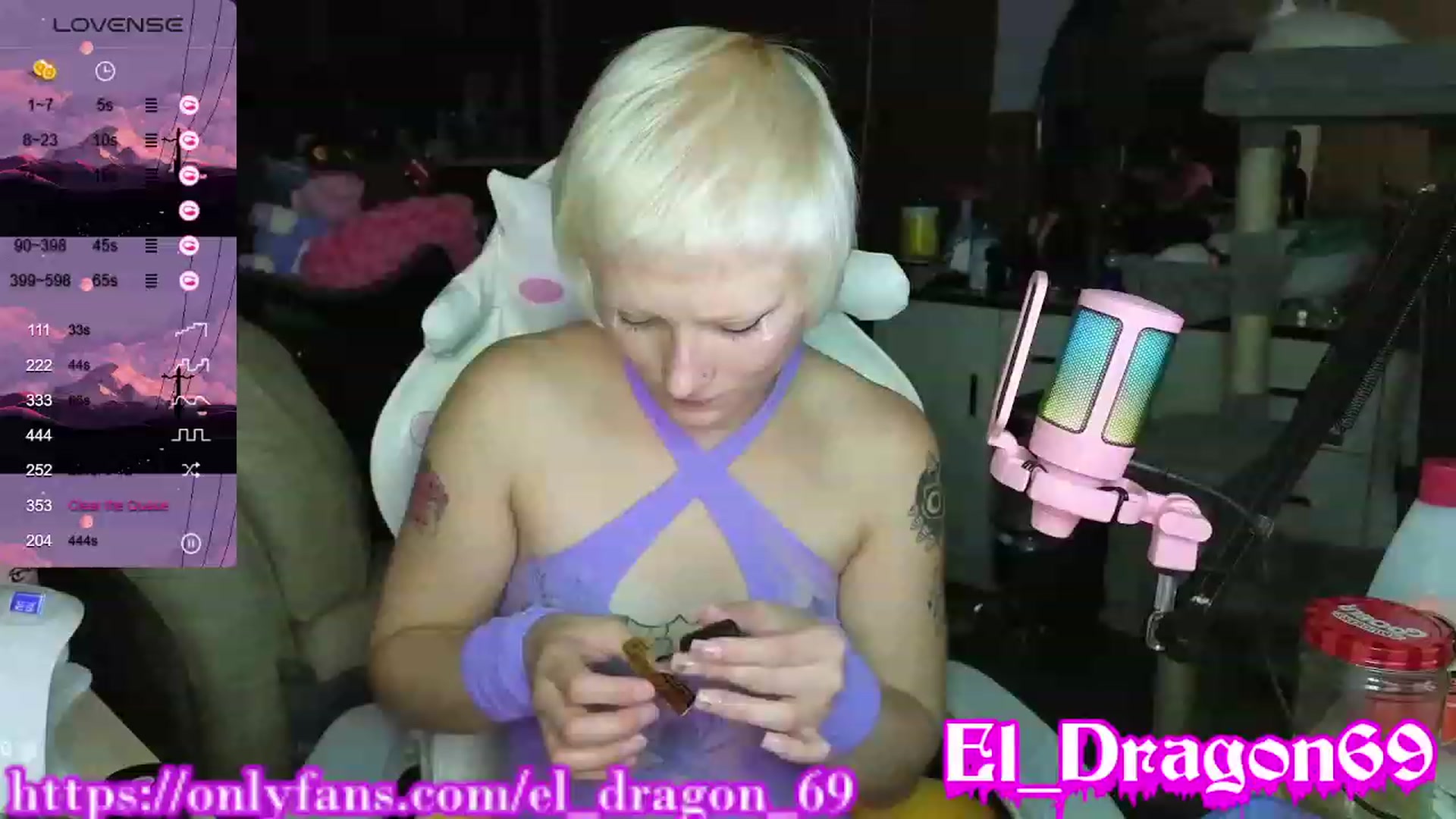 Gallery image thumbnail from El_Dragon69's myfreecams stream on, 08/31/2023, 11:36 image 11 of 20