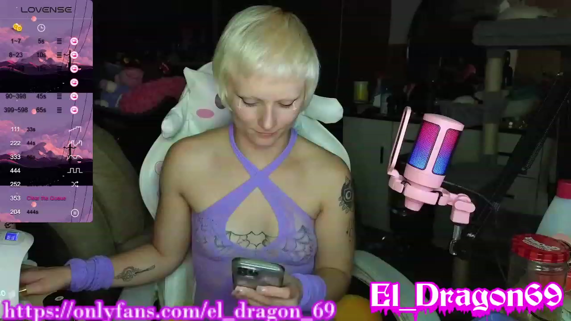 Gallery image thumbnail from El_Dragon69's myfreecams stream on, 08/31/2023, 11:36 image 15 of 20