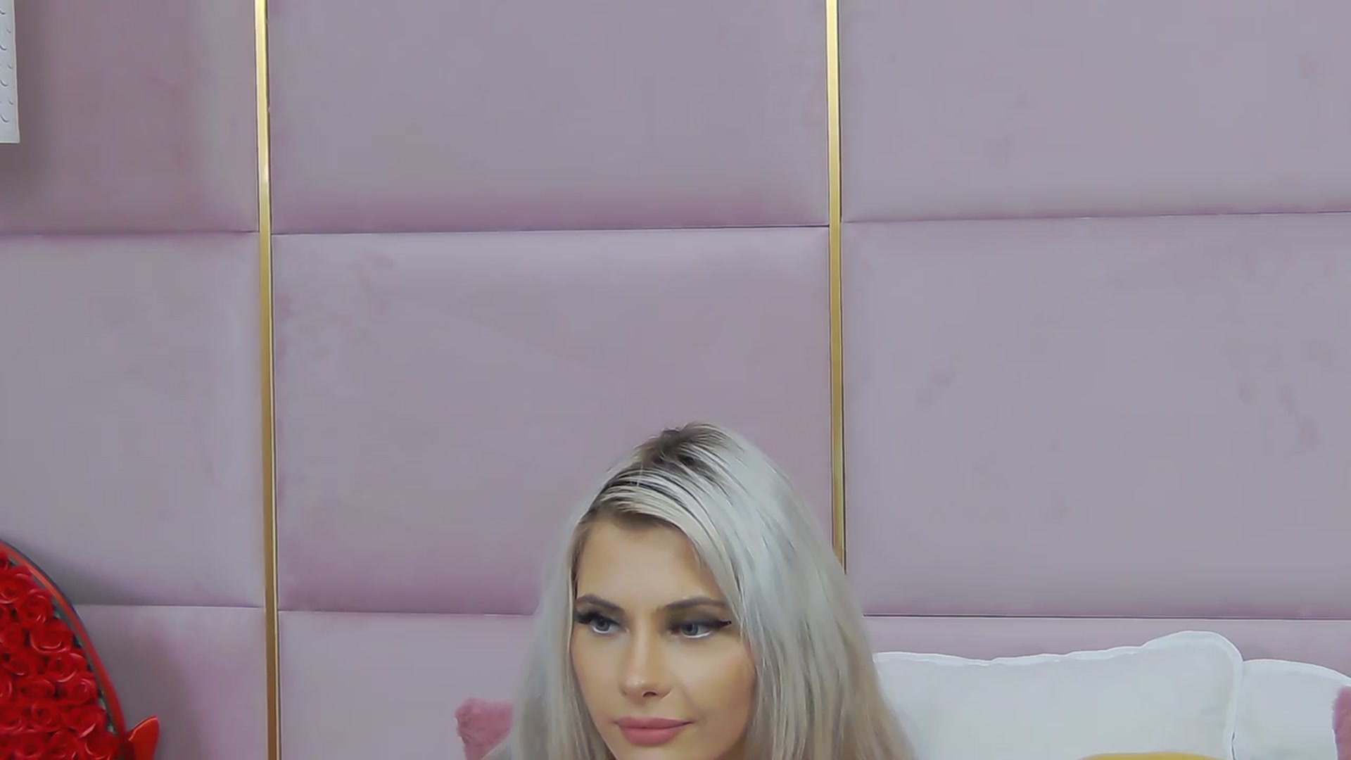 Gallery image thumbnail from ElaBlue's myfreecams stream on, 07/02/2023, 03:03 image 9 of 20