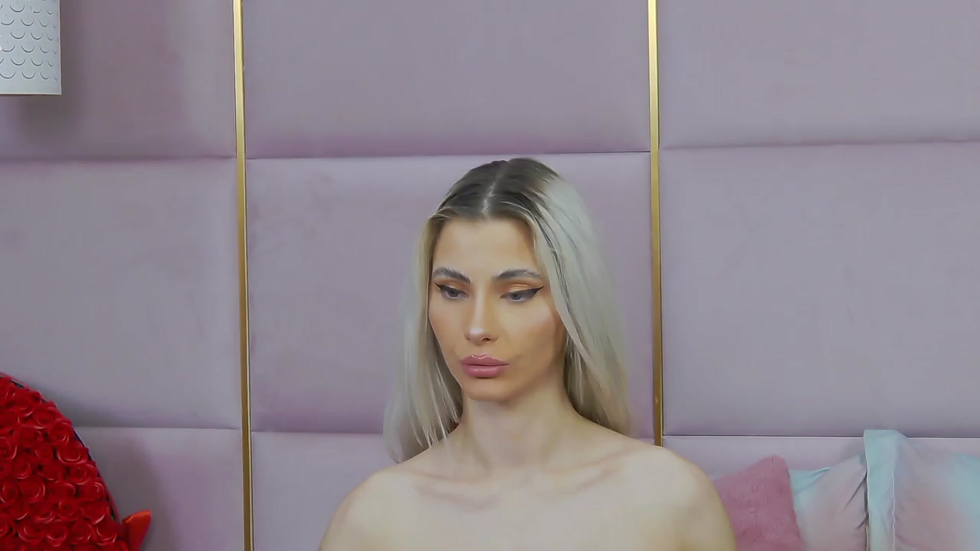 Gallery image thumbnail from ElaBlue's myfreecams stream on, 08/18/2023, 01:07 image 5 of 20