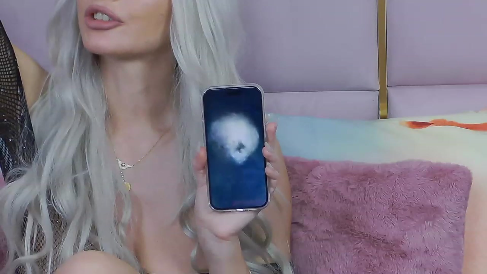 Gallery image thumbnail from ElaBlue's myfreecams stream on, 08/20/2023, 07:48 image 12 of 20
