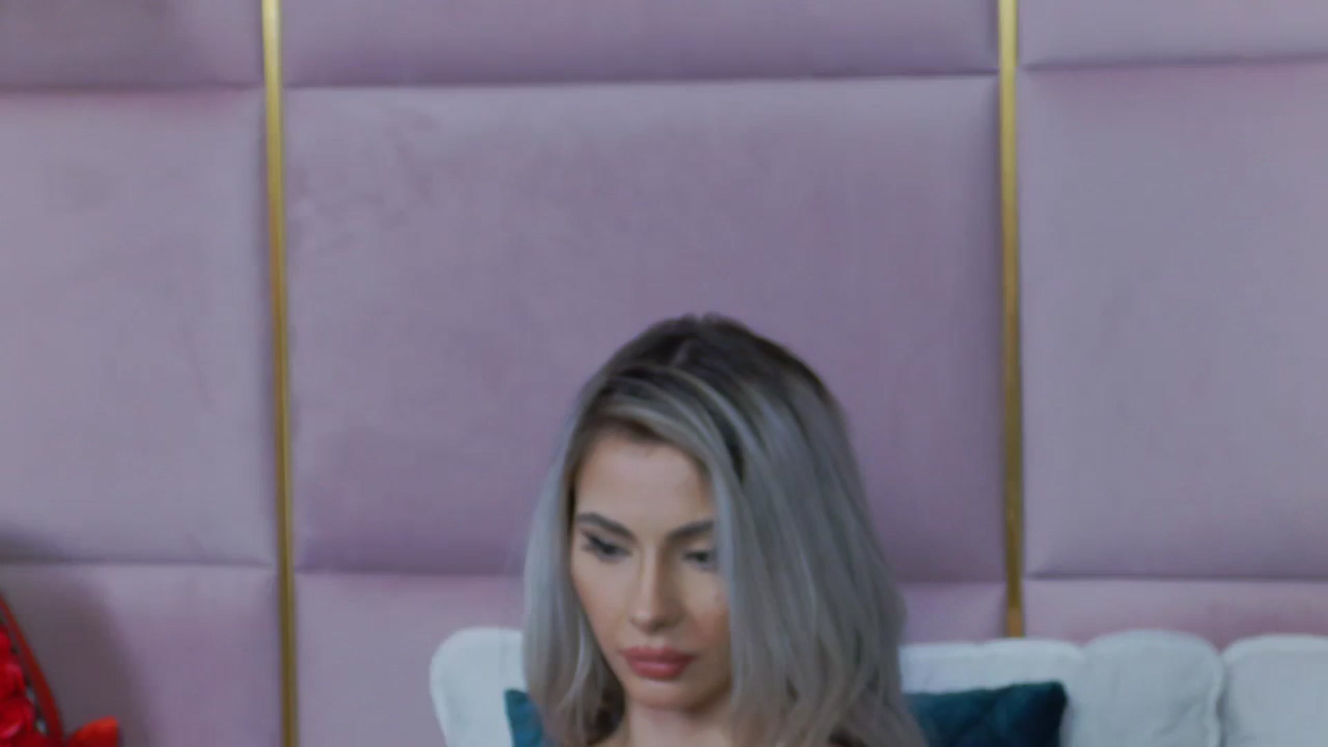 Gallery image thumbnail from ElaBlue's myfreecams stream on, 10/17/2023, 07:13 image 1 of 20