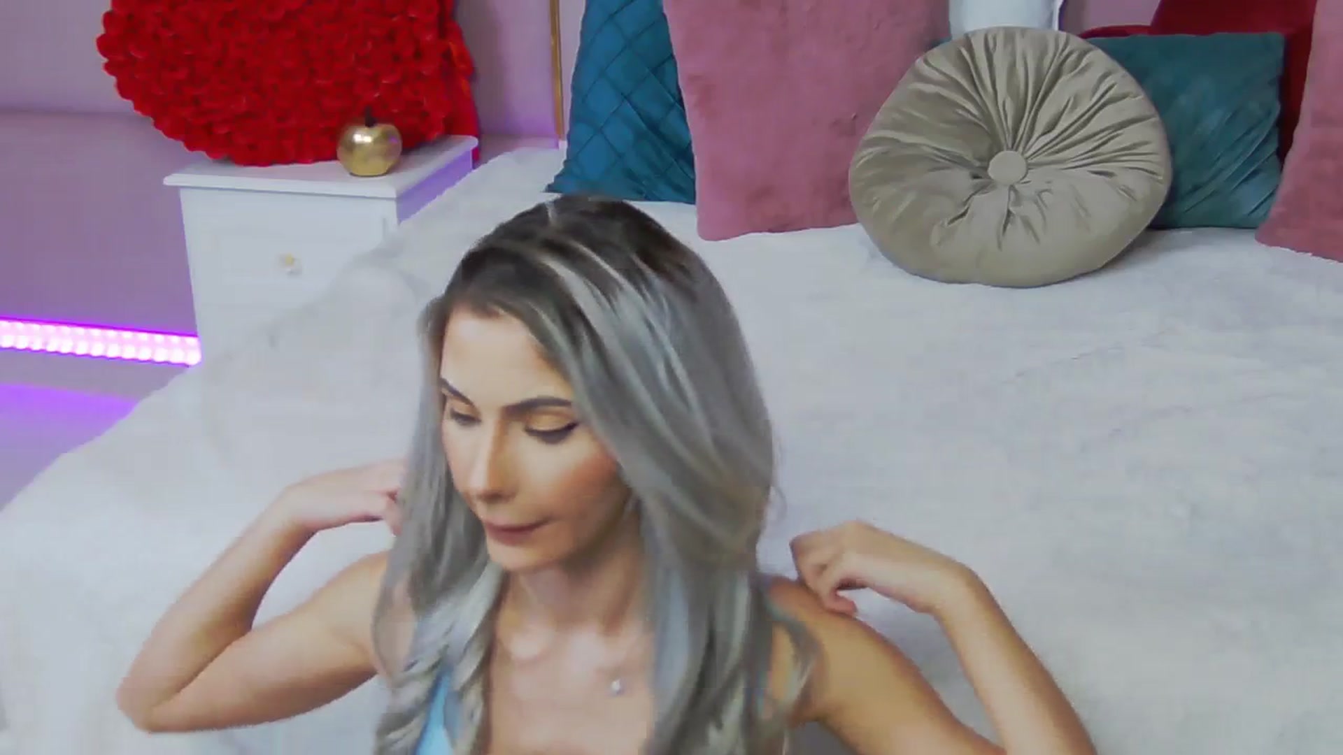 Gallery image thumbnail from ElaBlue's myfreecams stream on, 10/31/2023, 07:23 image 4 of 20