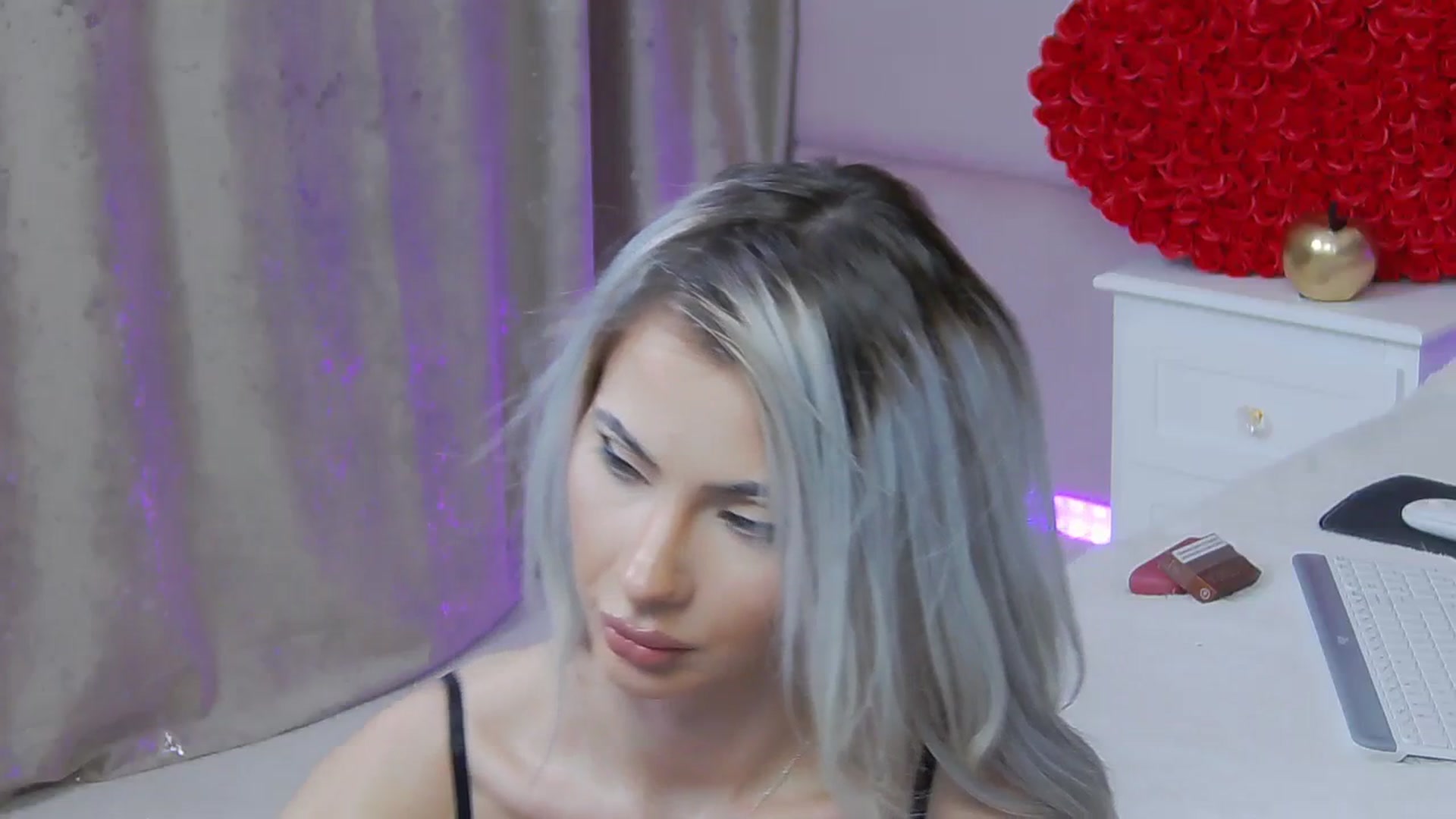 Gallery image thumbnail from ElaBlue's myfreecams stream on, 11/02/2023, 08:44 image 5 of 20