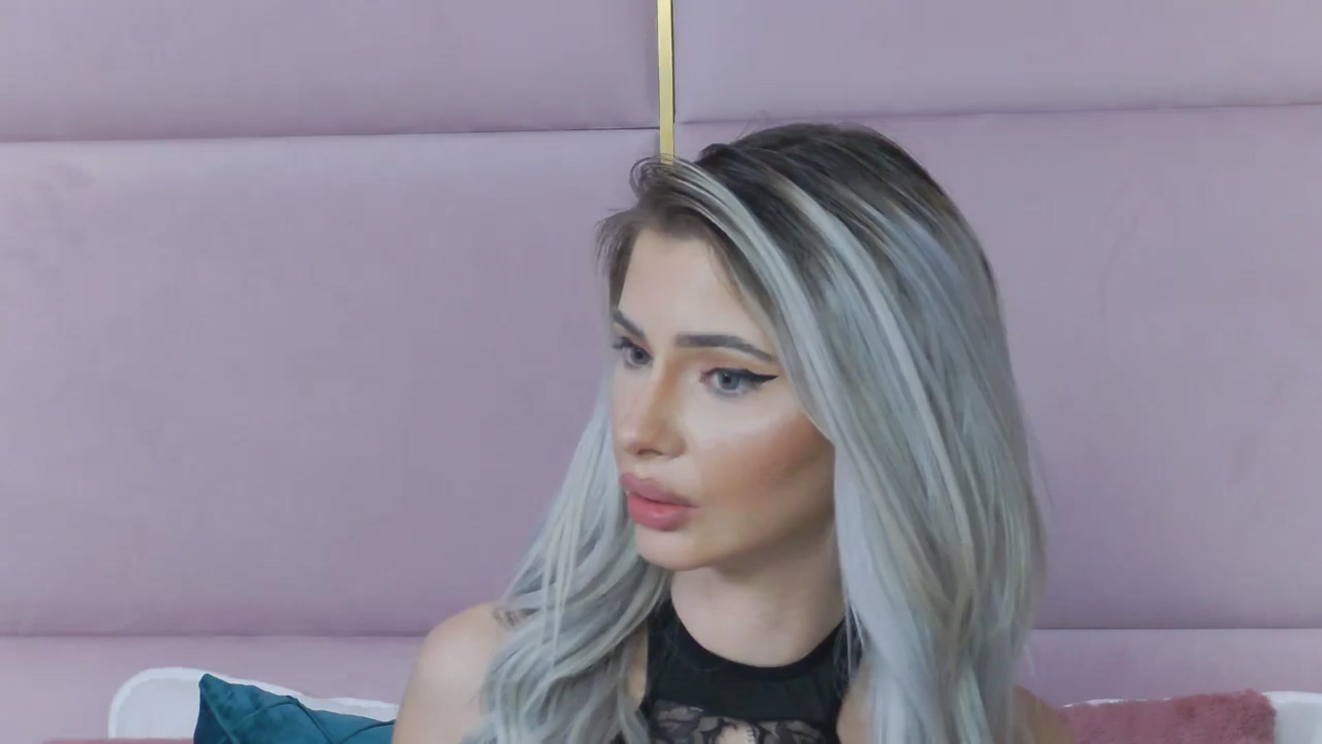 Gallery image thumbnail from ElaBlue's myfreecams stream on, 11/04/2023, 11:06 image 7 of 20