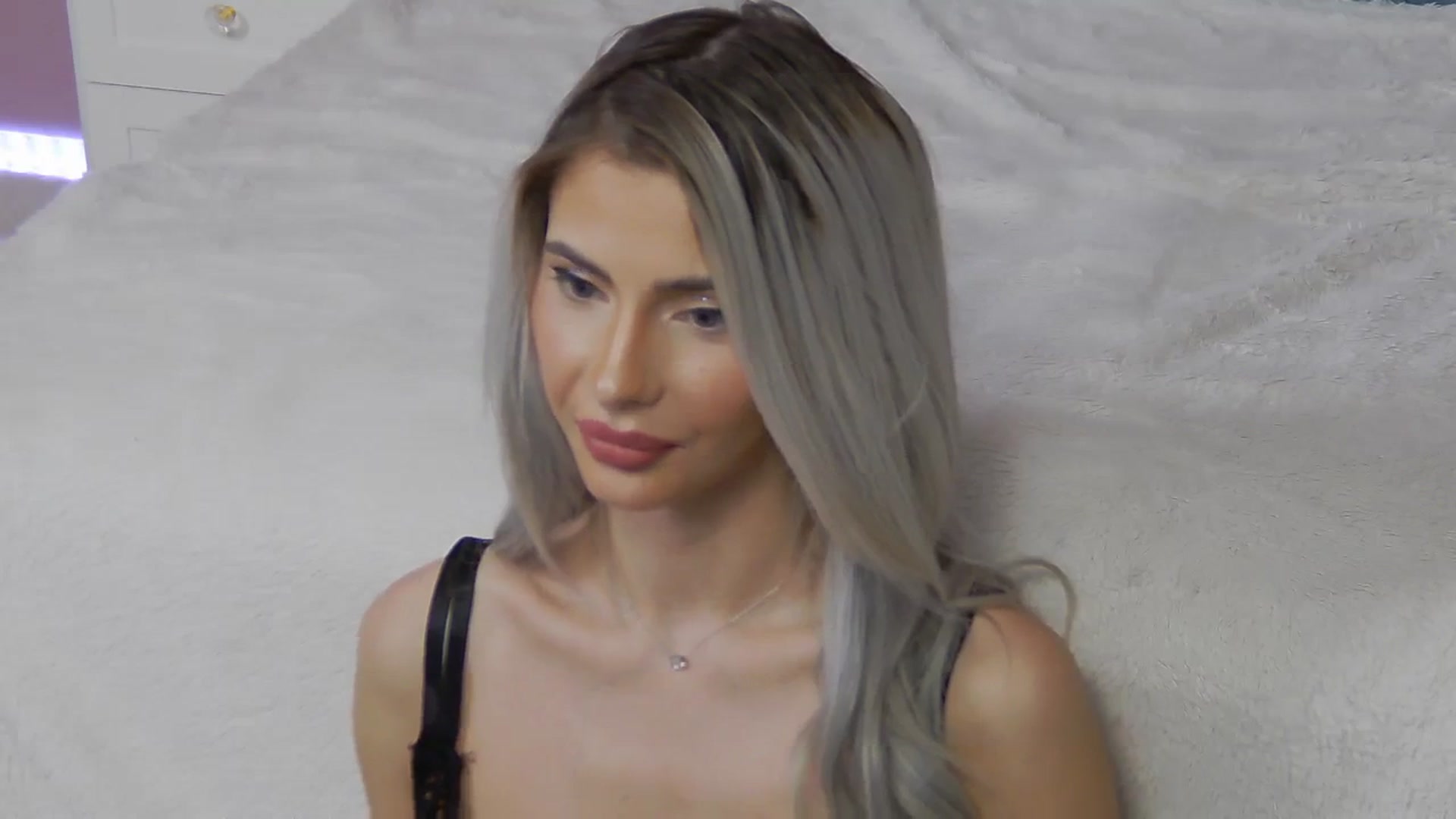 Gallery image thumbnail from ElaBlue's myfreecams stream on, 11/13/2023, 06:42 image 10 of 20