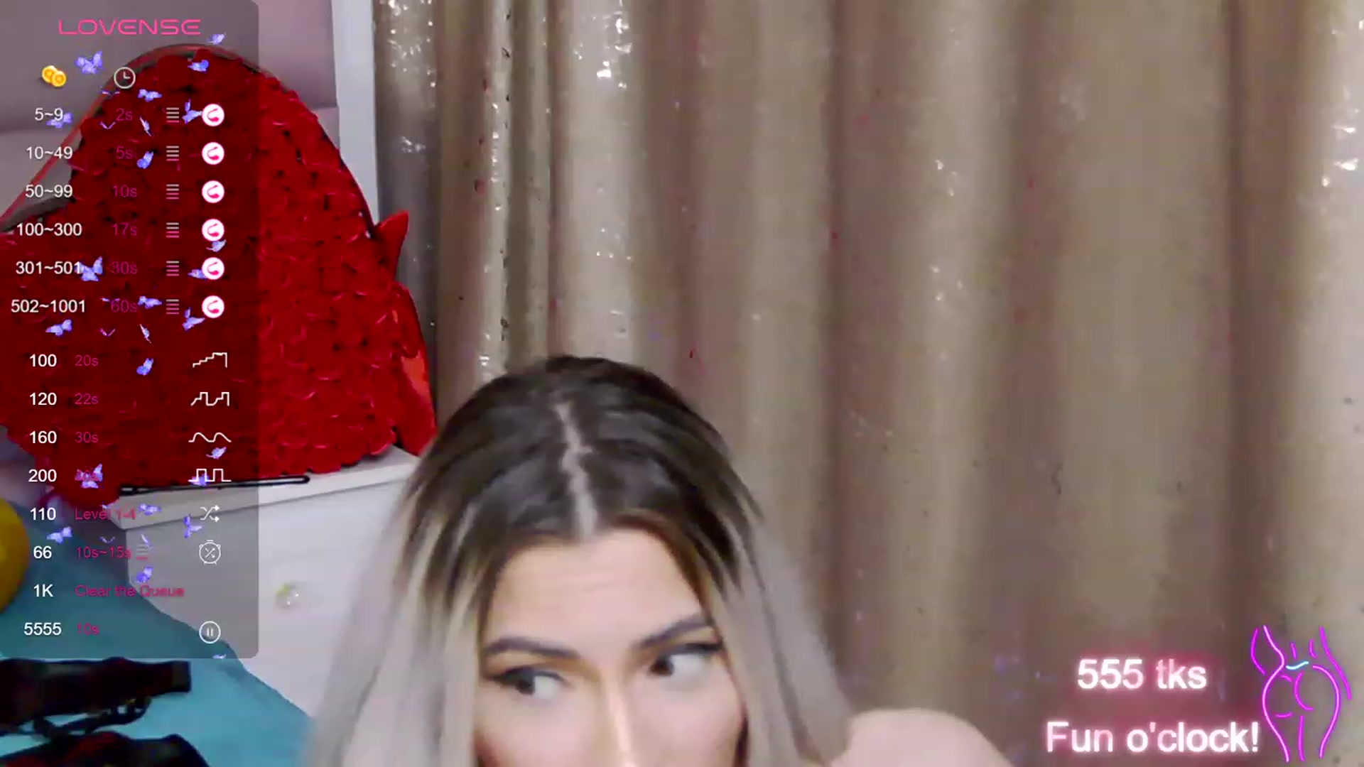 Gallery image thumbnail from ElaBlue's myfreecams stream on, 12/06/2023, 02:50 image 13 of 20