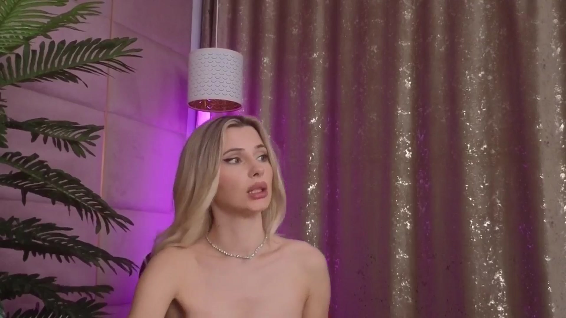 Gallery image thumbnail from ElaBlue's myfreecams stream on, 09/30/2025, 05:31 image 2 of 20