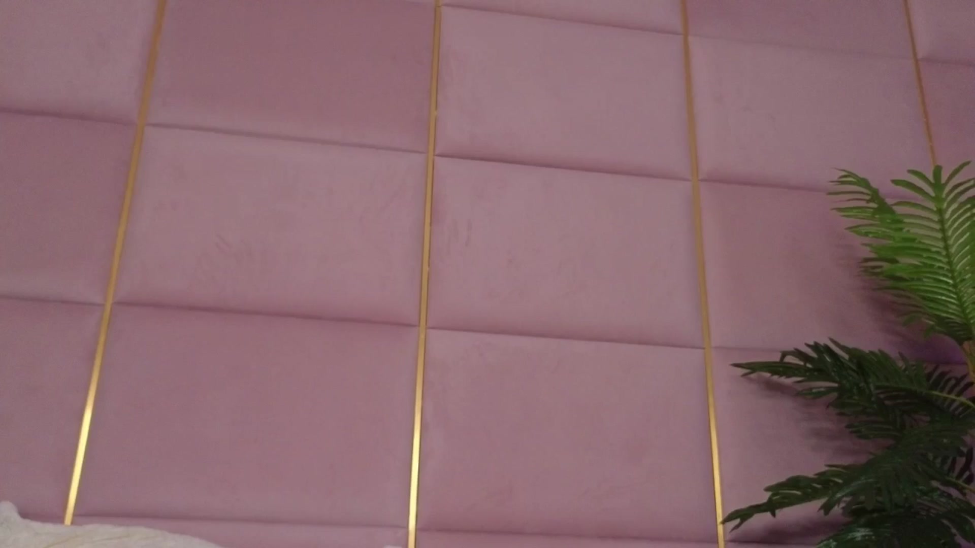Gallery image thumbnail from ElaBlue's myfreecams stream on, 11/02/2025, 05:09 image 9 of 20