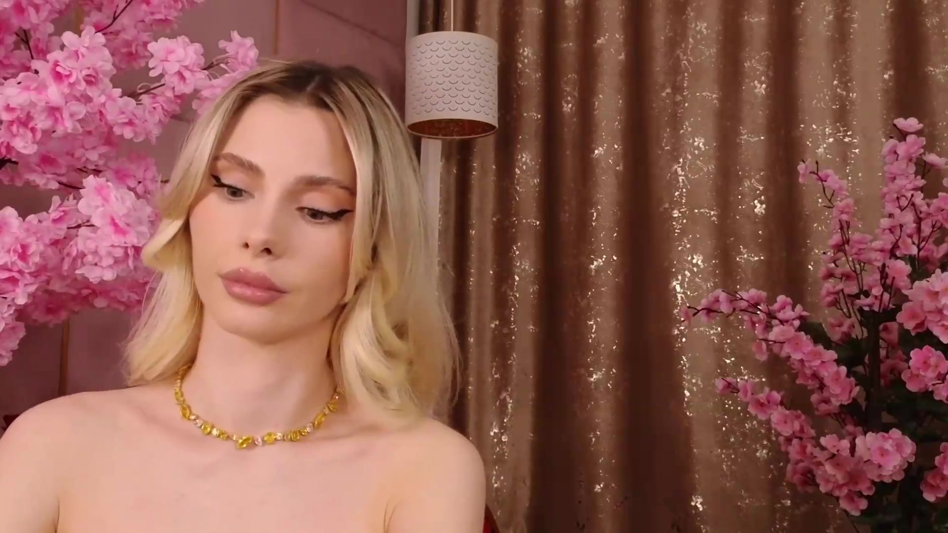 Gallery image thumbnail from ElaBlue's myfreecams stream on, 05/03/2026, 23:09 image 11 of 20