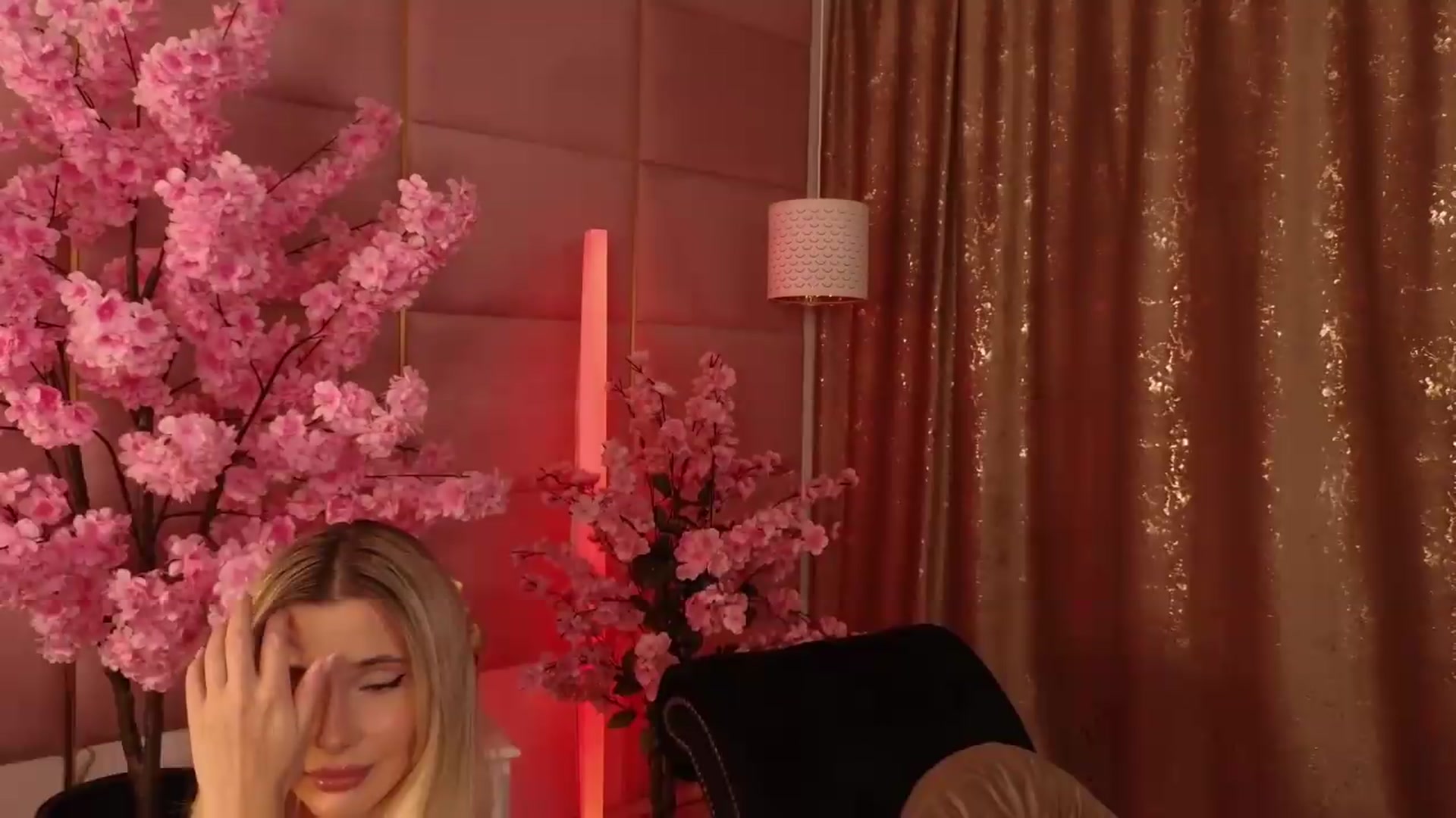 Gallery image thumbnail from ElaBlue's myfreecams stream on, 09/09/2026, 24:04 image 9 of 20