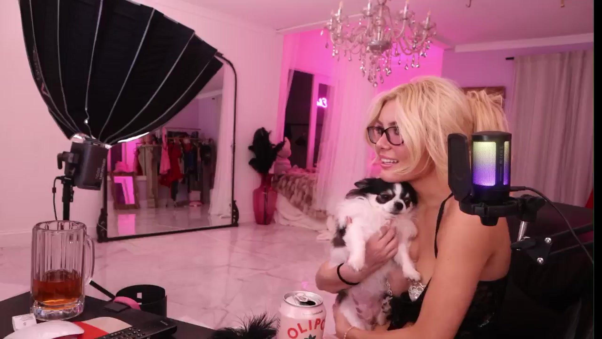 Gallery image thumbnail from Elainaa's myfreecams stream on, 12/05/2025, 05:01 image 10 of 20