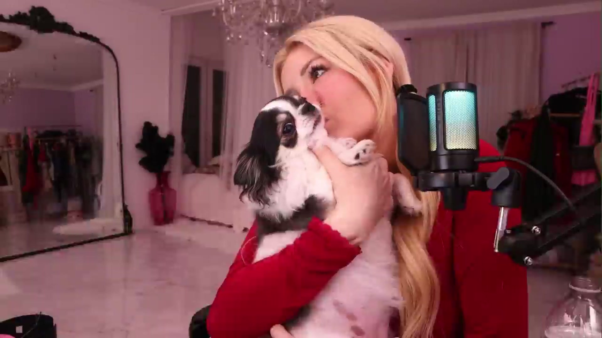 Gallery image thumbnail from Elainaa's myfreecams stream on, 12/06/2025, 06:50 image 3 of 20