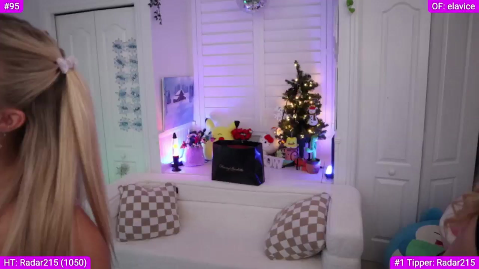 Gallery image thumbnail from Elainaa's myfreecams stream on, 12/09/2025, 04:17 image 13 of 20