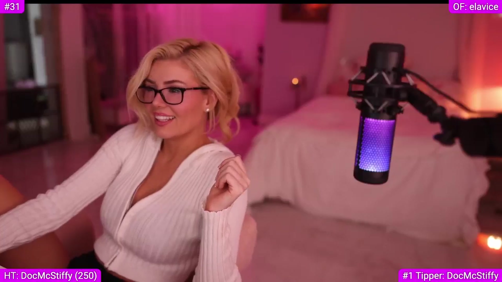 Gallery image thumbnail from Elainaa's myfreecams stream on, 01/08/2026, 04:11 image 14 of 20