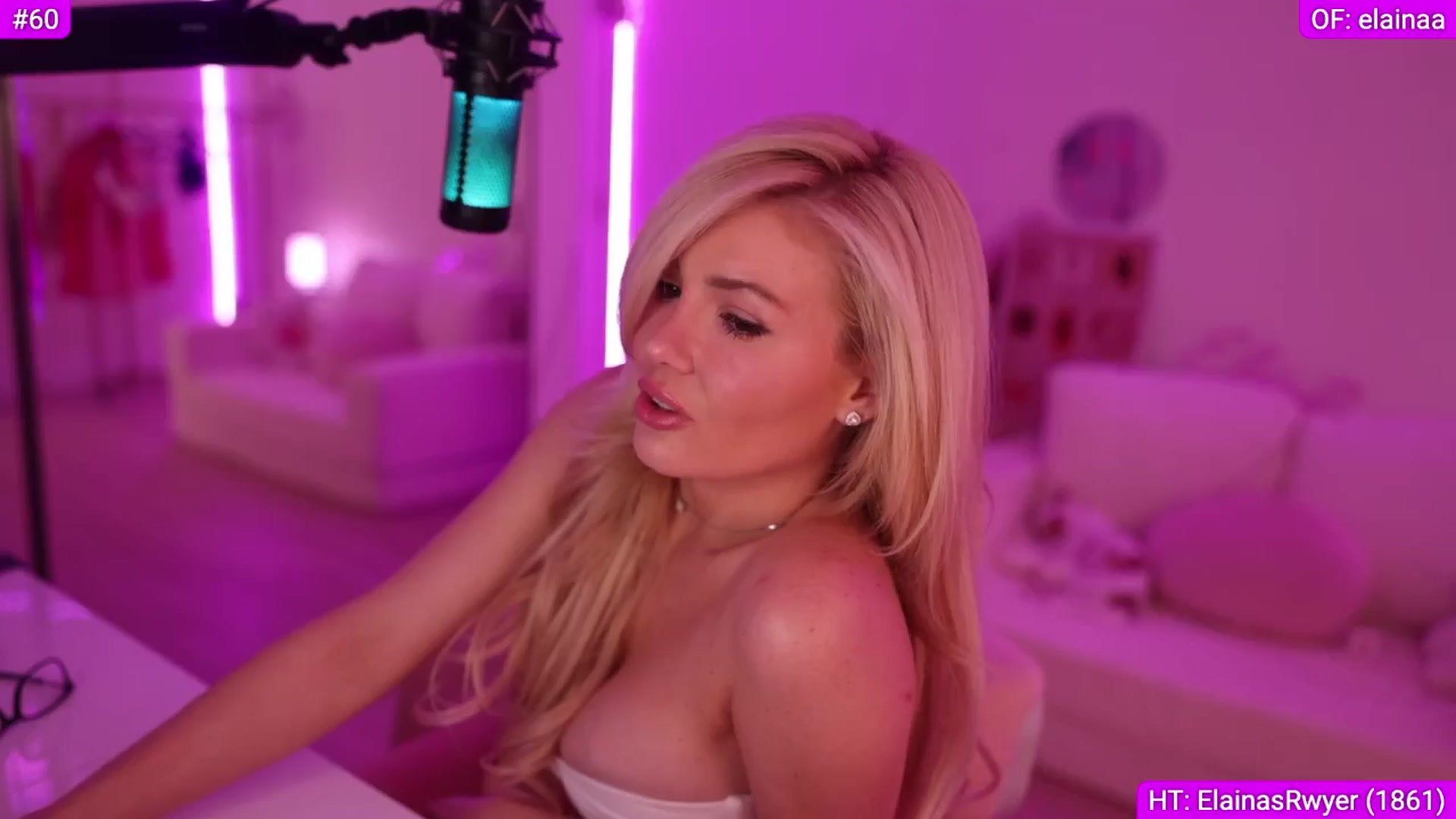 Gallery image thumbnail from Elainaa's myfreecams stream on, 02/24/2026, 04:42 image 17 of 20