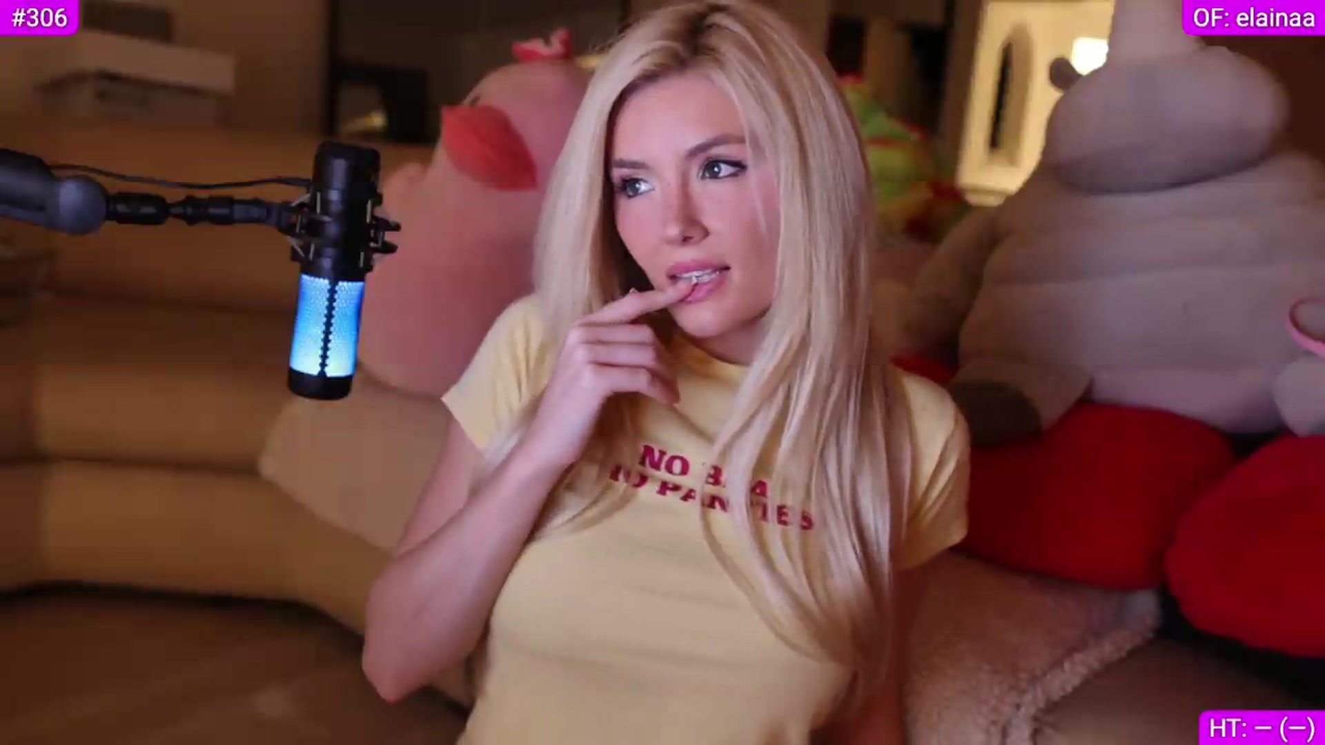 Gallery image thumbnail from Elainaa's myfreecams stream on, 09/01/2026, 03:13 image 10 of 20