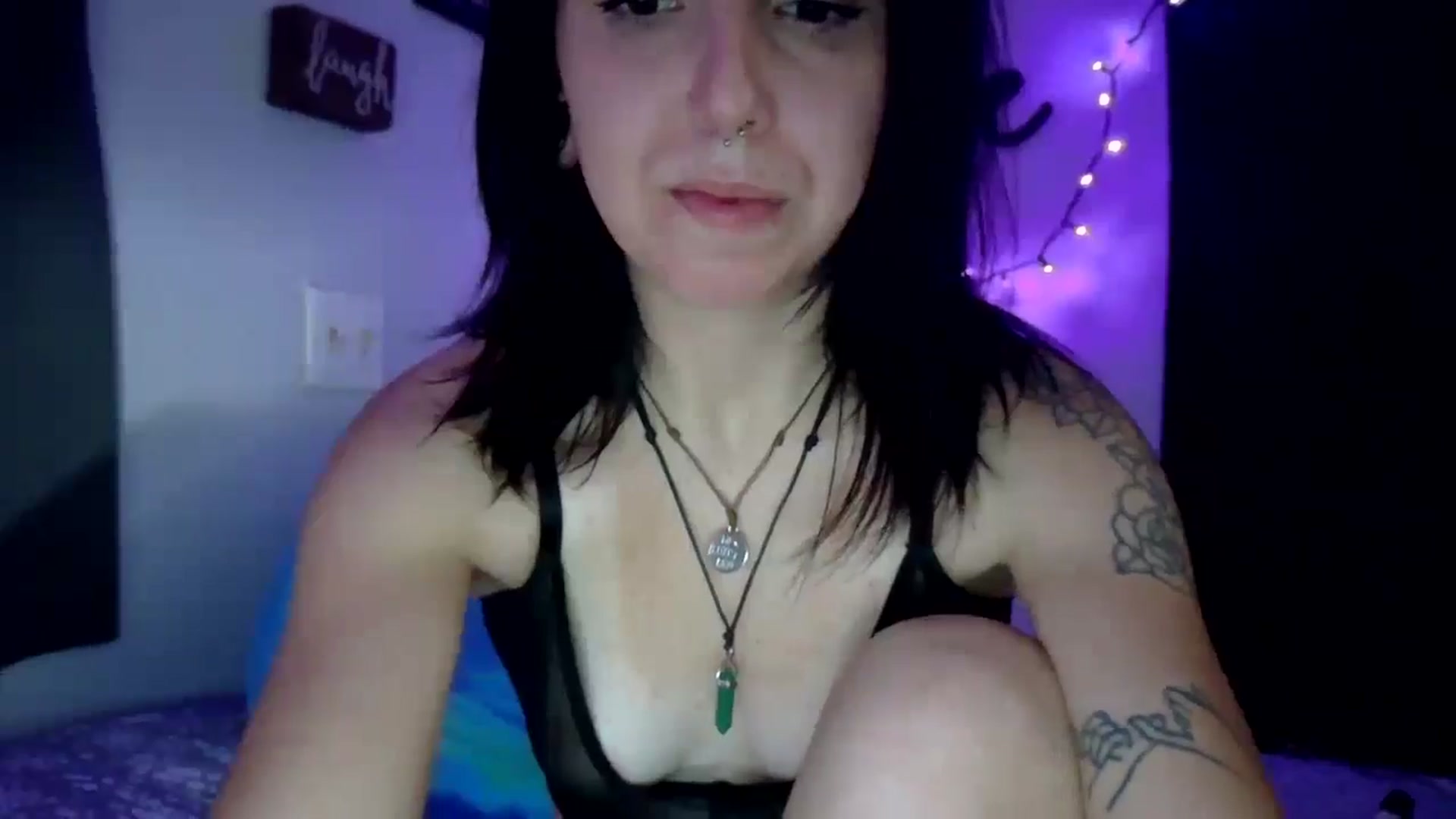 Gallery image thumbnail from ElaineJane's myfreecams stream on, 10/20/2025, 07:07 image 13 of 20
