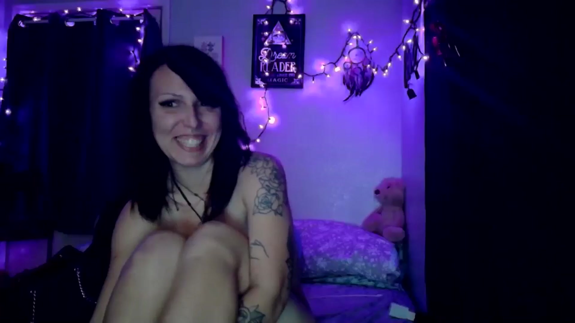 Gallery image thumbnail from ElaineJane's myfreecams stream on, 11/03/2025, 07:39 image 13 of 20