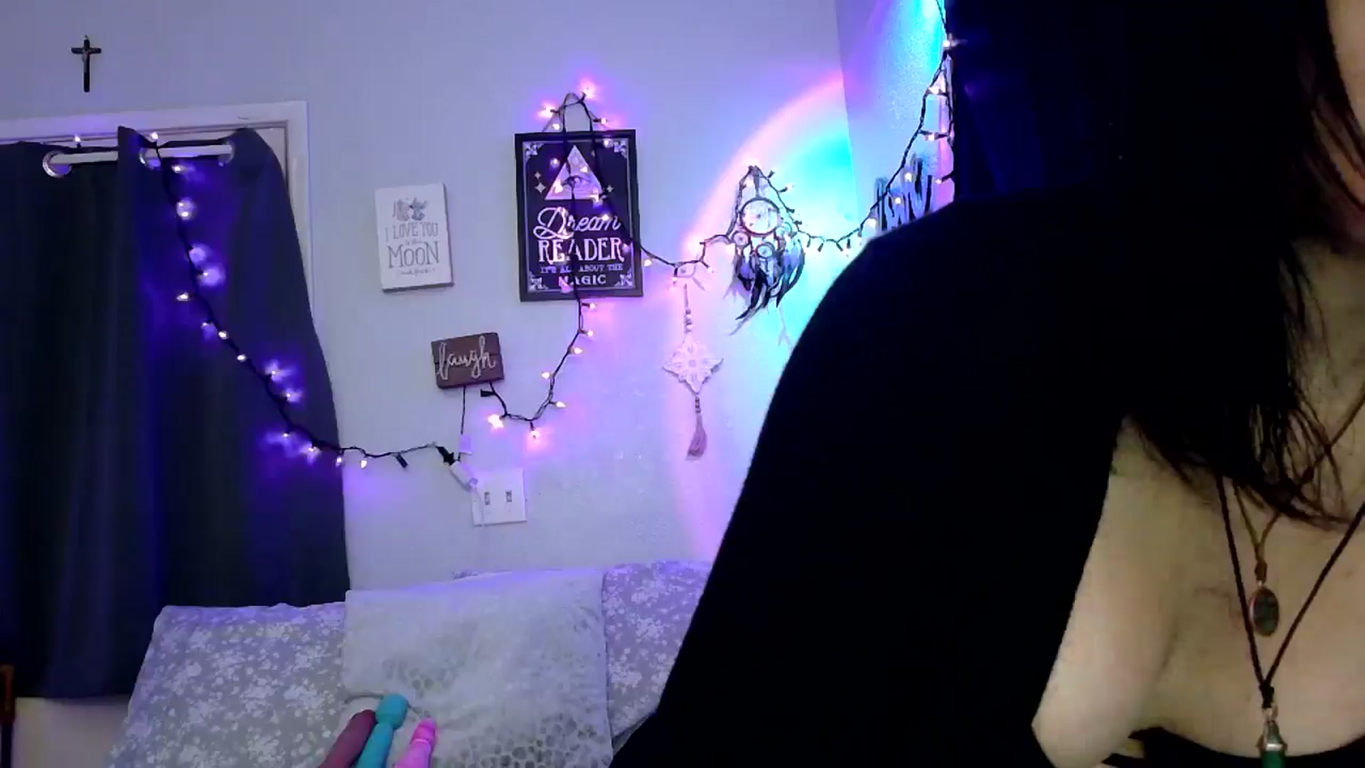 Gallery image thumbnail from ElaineJane's myfreecams stream on, 03/19/2026, 08:44 image 17 of 20
