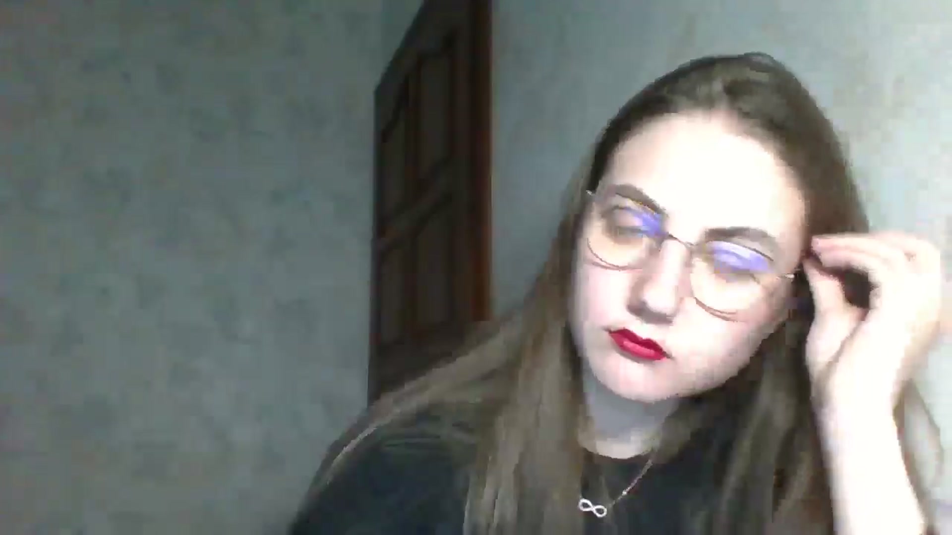 Gallery image thumbnail from ElaraCrimson's myfreecams stream on, 04/20/2026, 14:53 image 8 of 20