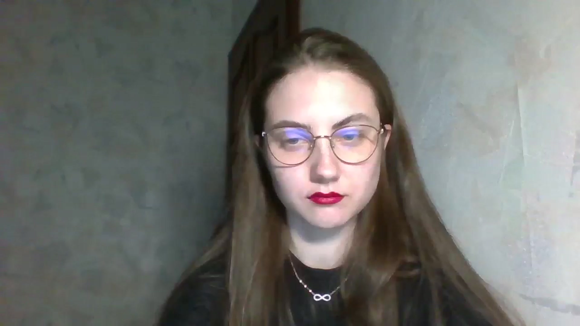 Gallery image thumbnail from ElaraCrimson's myfreecams stream on, 04/20/2026, 14:53 image 7 of 20