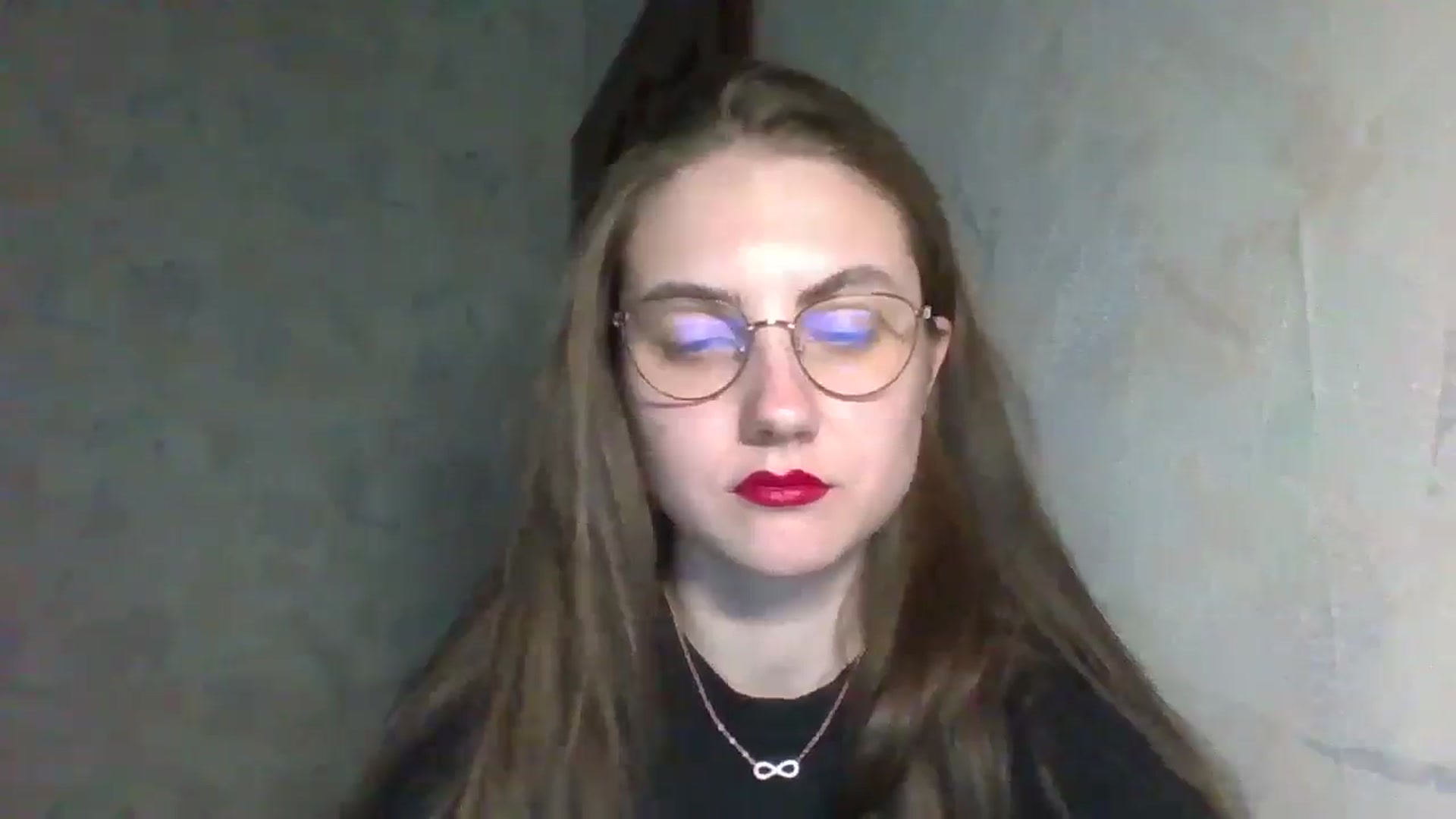 Gallery image thumbnail from ElaraCrimson's myfreecams stream on, 04/20/2026, 14:53 image 6 of 20