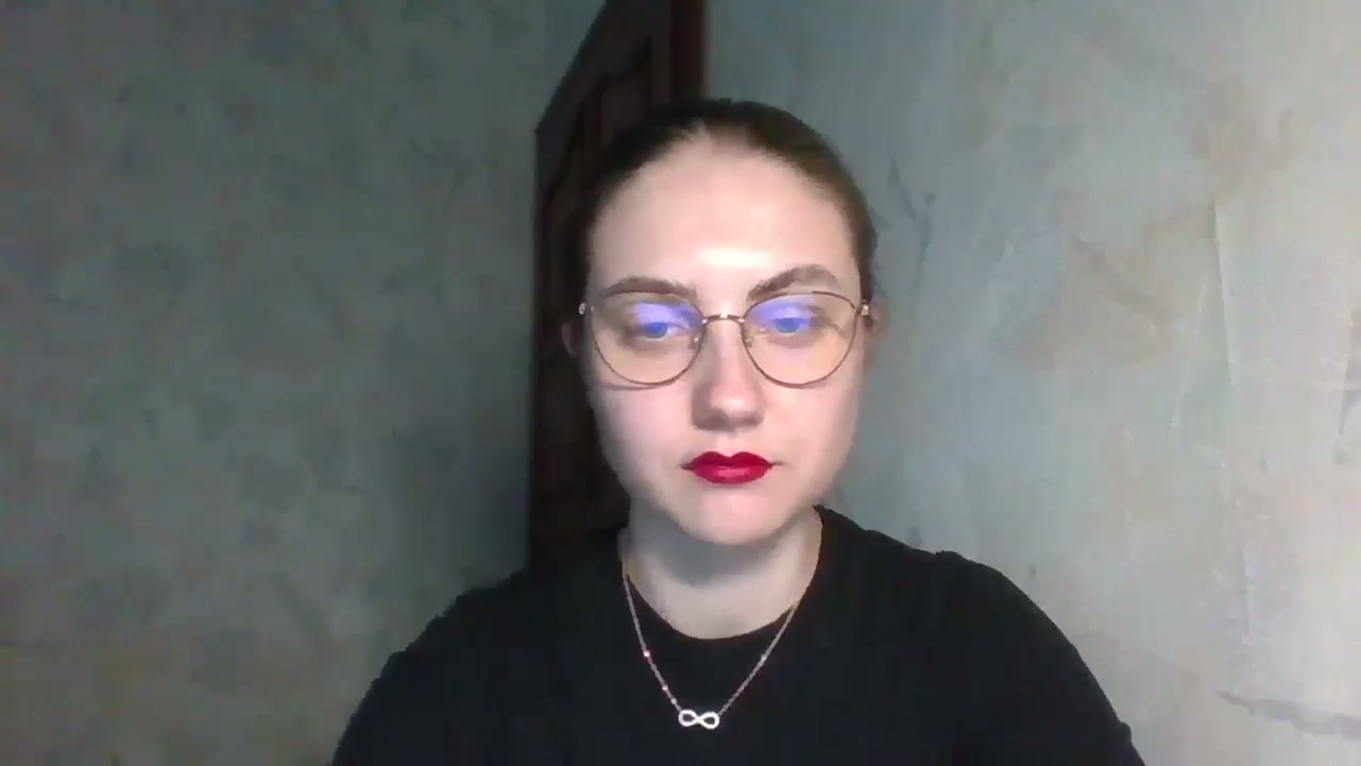 Gallery image thumbnail from ElaraCrimson's myfreecams stream on, 04/20/2026, 14:53 image 2 of 20