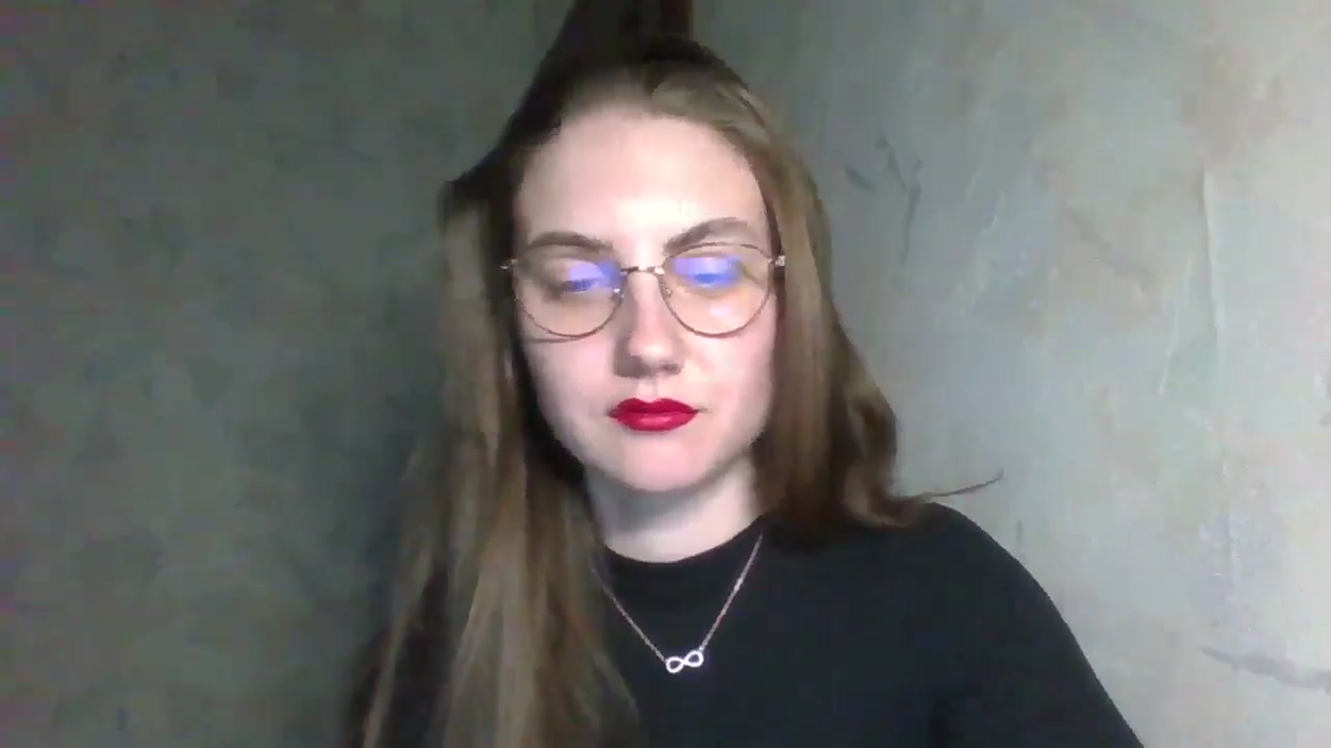 Gallery image thumbnail from ElaraCrimson's myfreecams stream on, 04/20/2026, 14:53 image 19 of 20