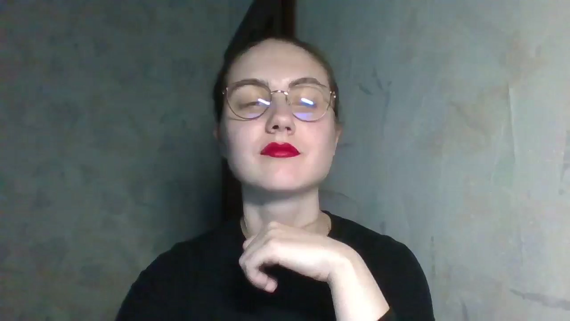 Gallery image thumbnail from ElaraCrimson's myfreecams stream on, 04/20/2026, 14:53 image 1 of 20