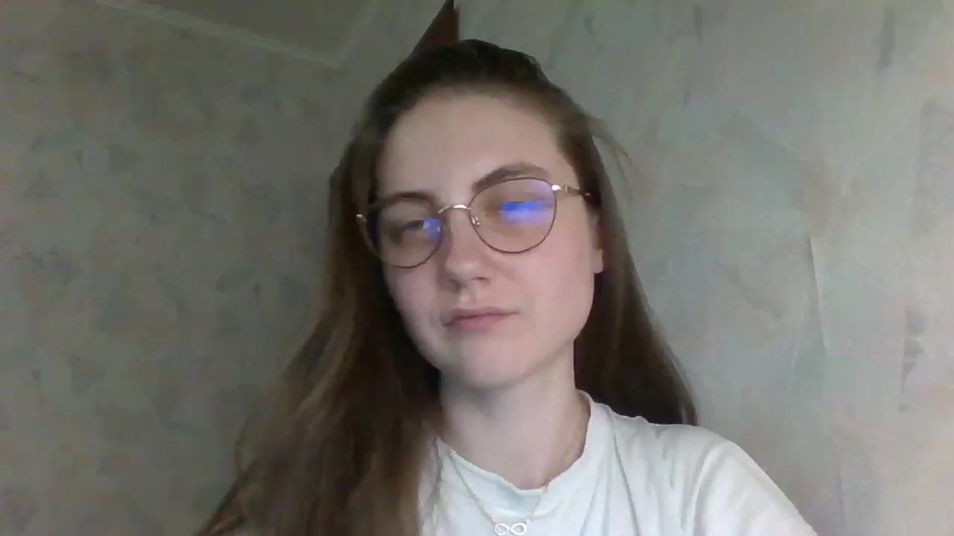 Gallery image thumbnail from ElaraCrimson's myfreecams stream on, 04/26/2026, 17:26 image 9 of 20