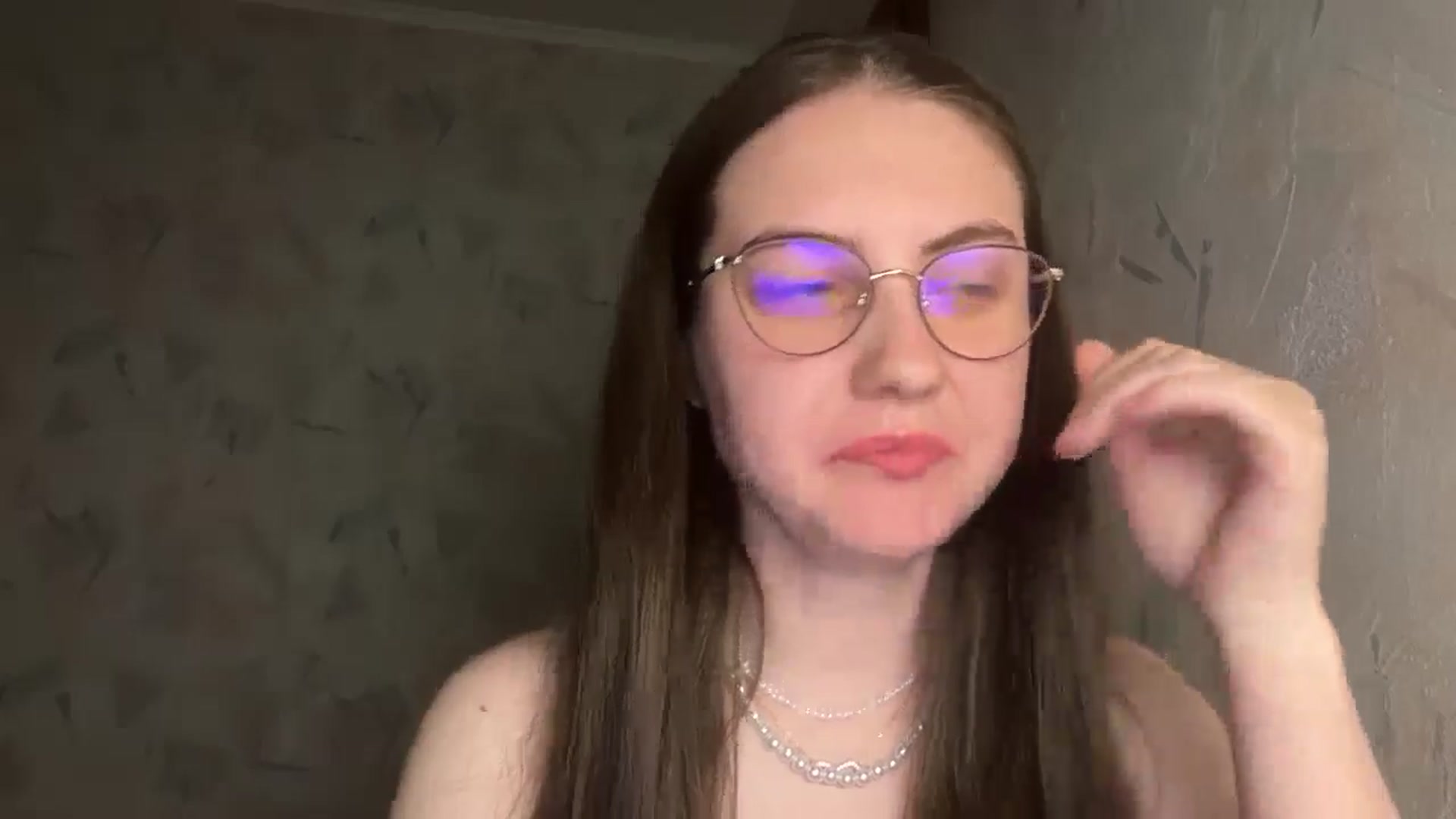 Gallery image thumbnail from ElaraCrimson's myfreecams stream on, 05/05/2026, 20:12 image 20 of 20