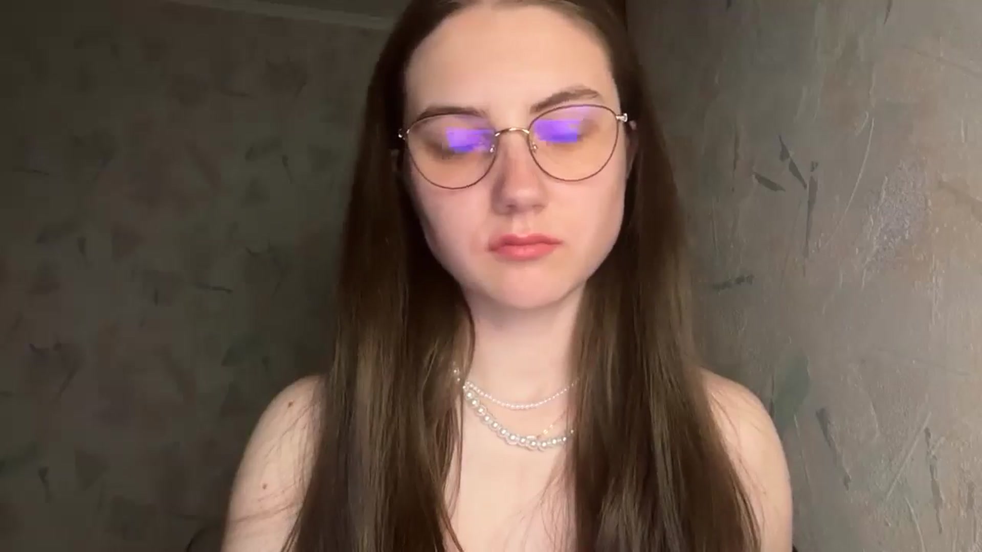 Gallery image thumbnail from ElaraCrimson's myfreecams stream on, 05/05/2026, 20:12 image 19 of 20